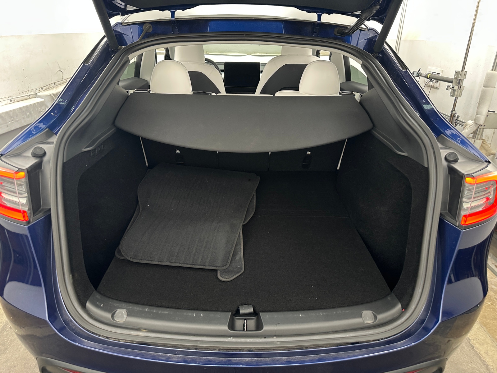 Thumbnail: 2024 Tesla Model Y - 6