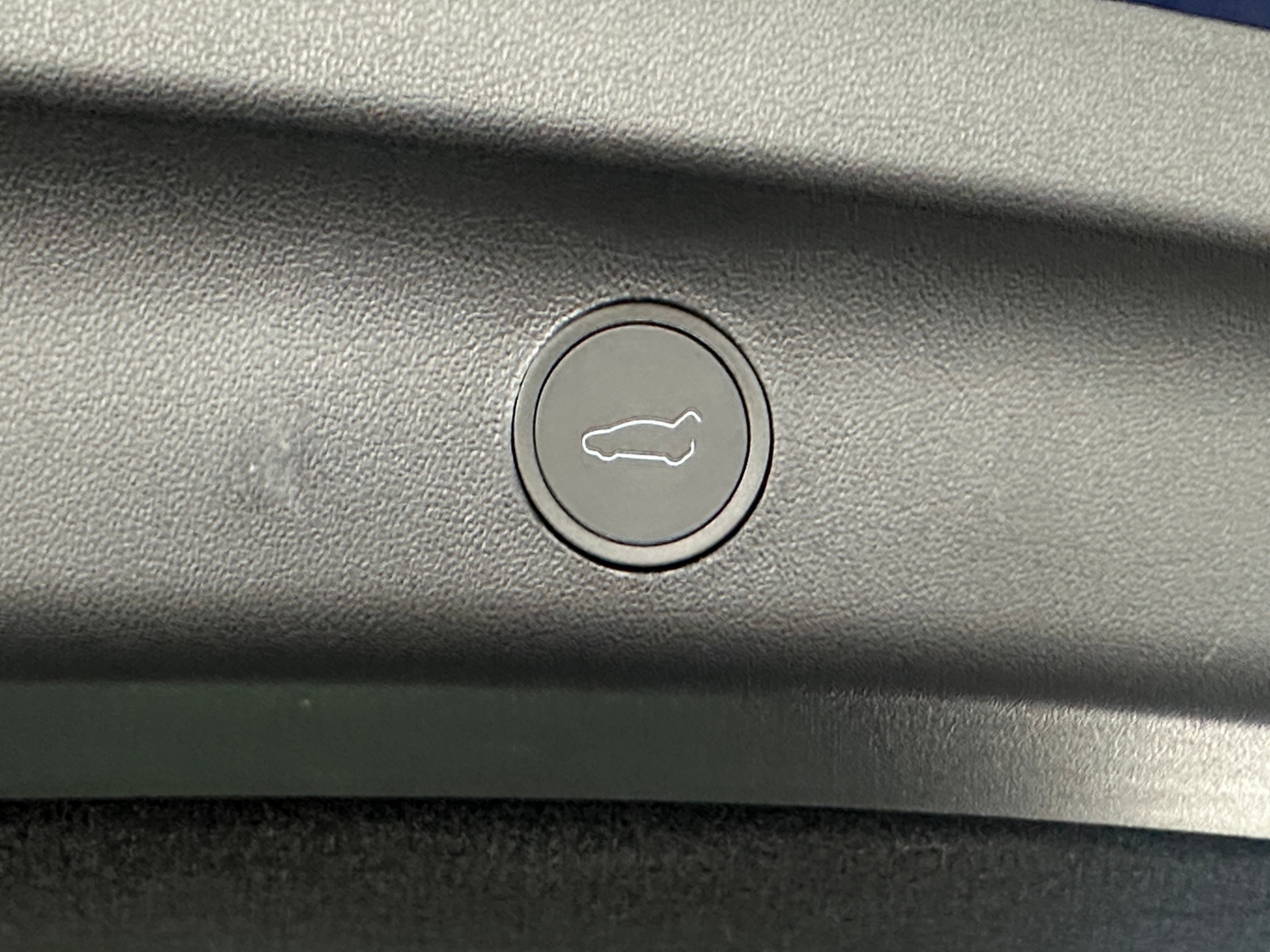 Used 2024 Tesla Model Y Long Range with VIN 7SAYGDEE2RA293330 for sale in Auburn, WA
