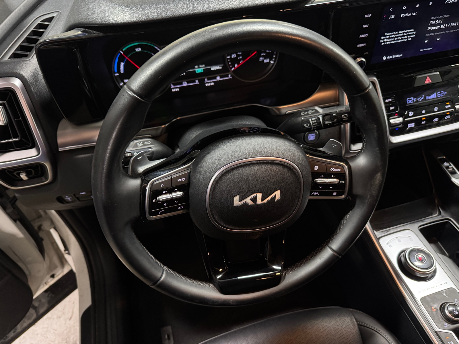 Thumbnail: 2024 Kia Sorento - 4