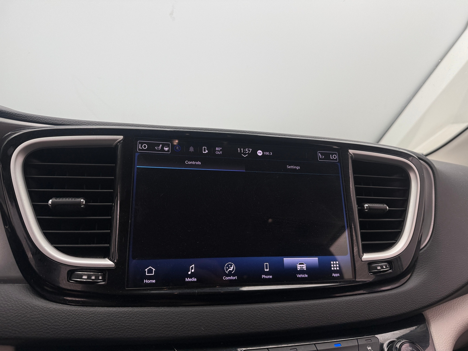 Thumbnail: 2024 Chrysler Pacifica - 3
