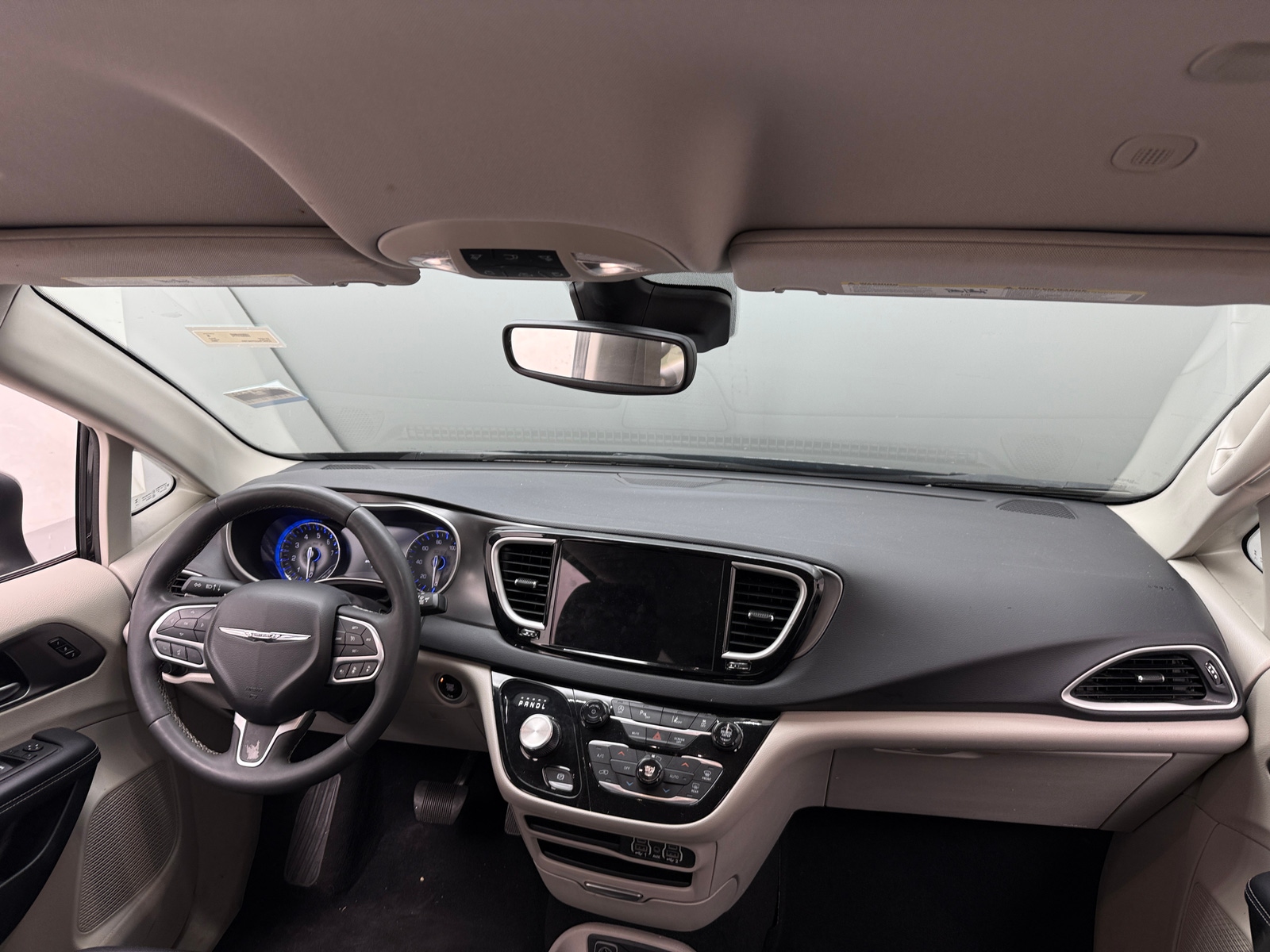 Thumbnail: 2023 Chrysler Pacifica - 2