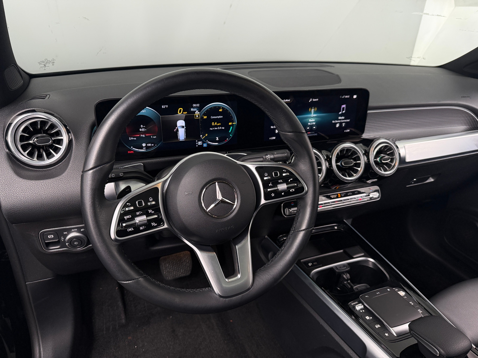Thumbnail: 2023 Mercedes-Benz GLB - 4