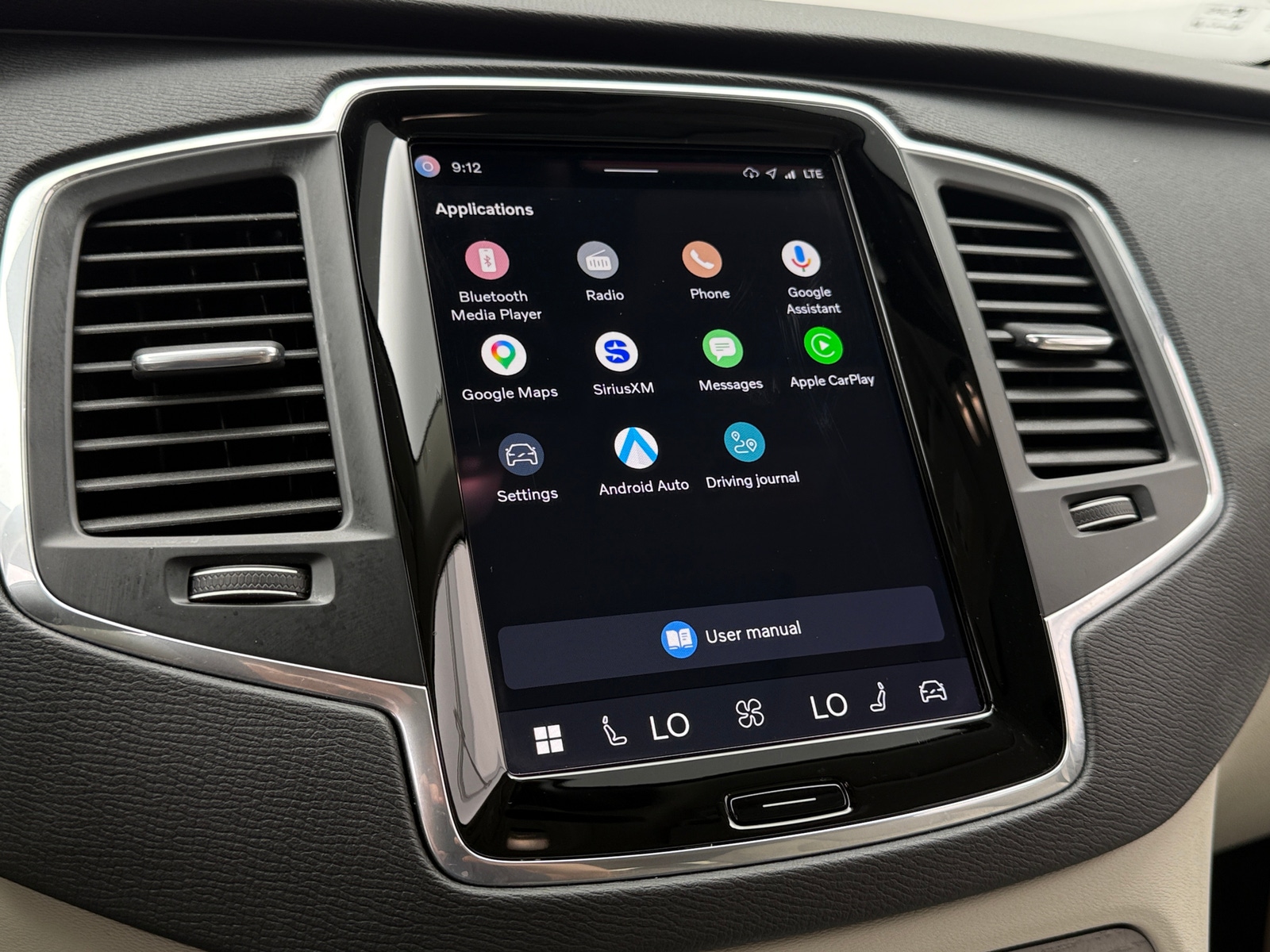 Thumbnail: 2025 Volvo XC90 - 3