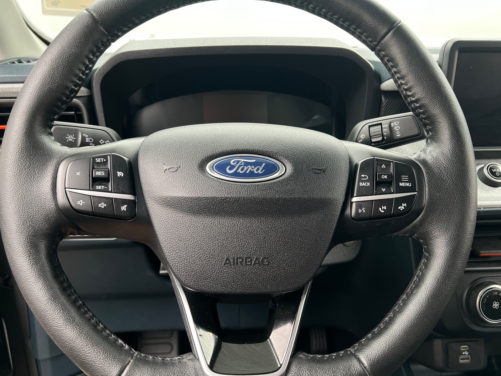 Thumbnail: 2022 Ford Maverick - 5