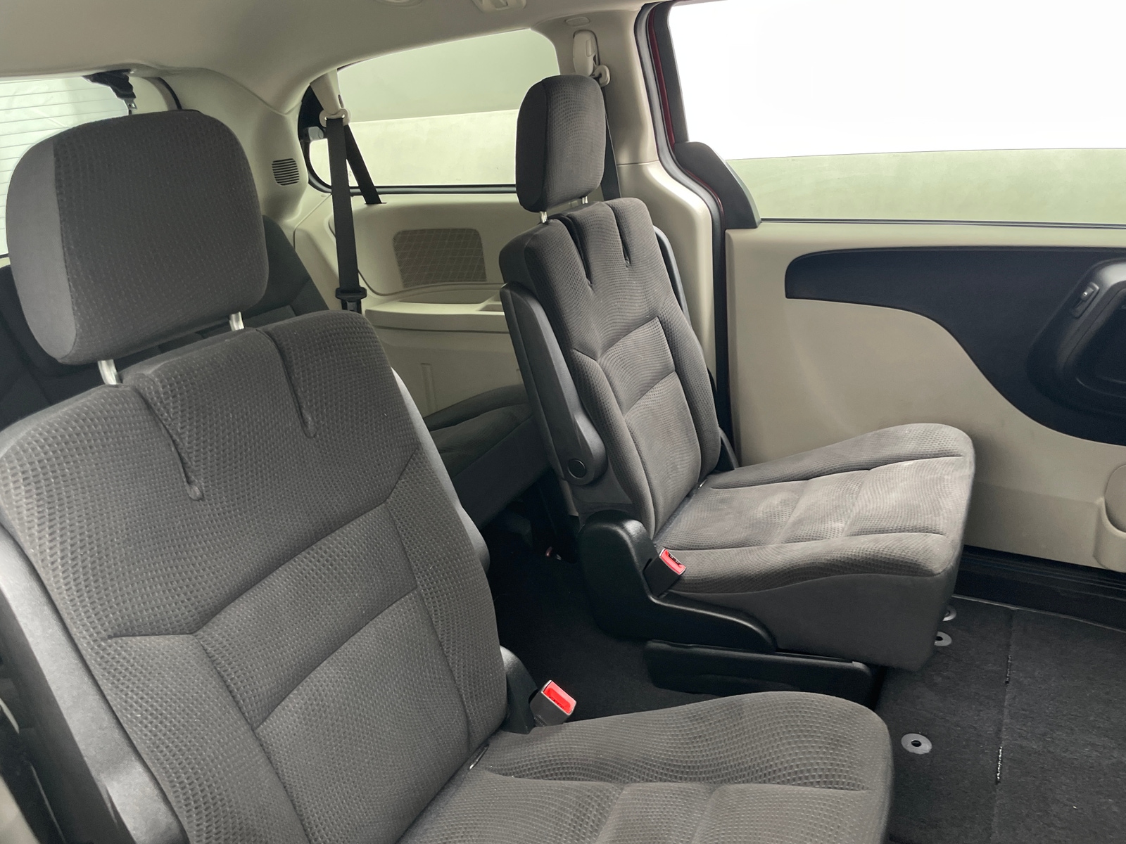 Thumbnail: 2018 Dodge Grand Caravan - 6