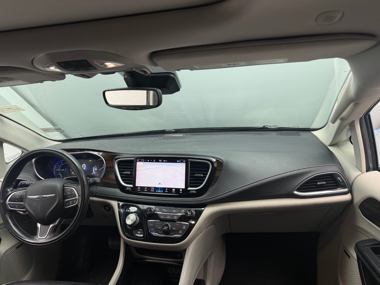 Thumbnail: 2022 Chrysler Pacifica - 3