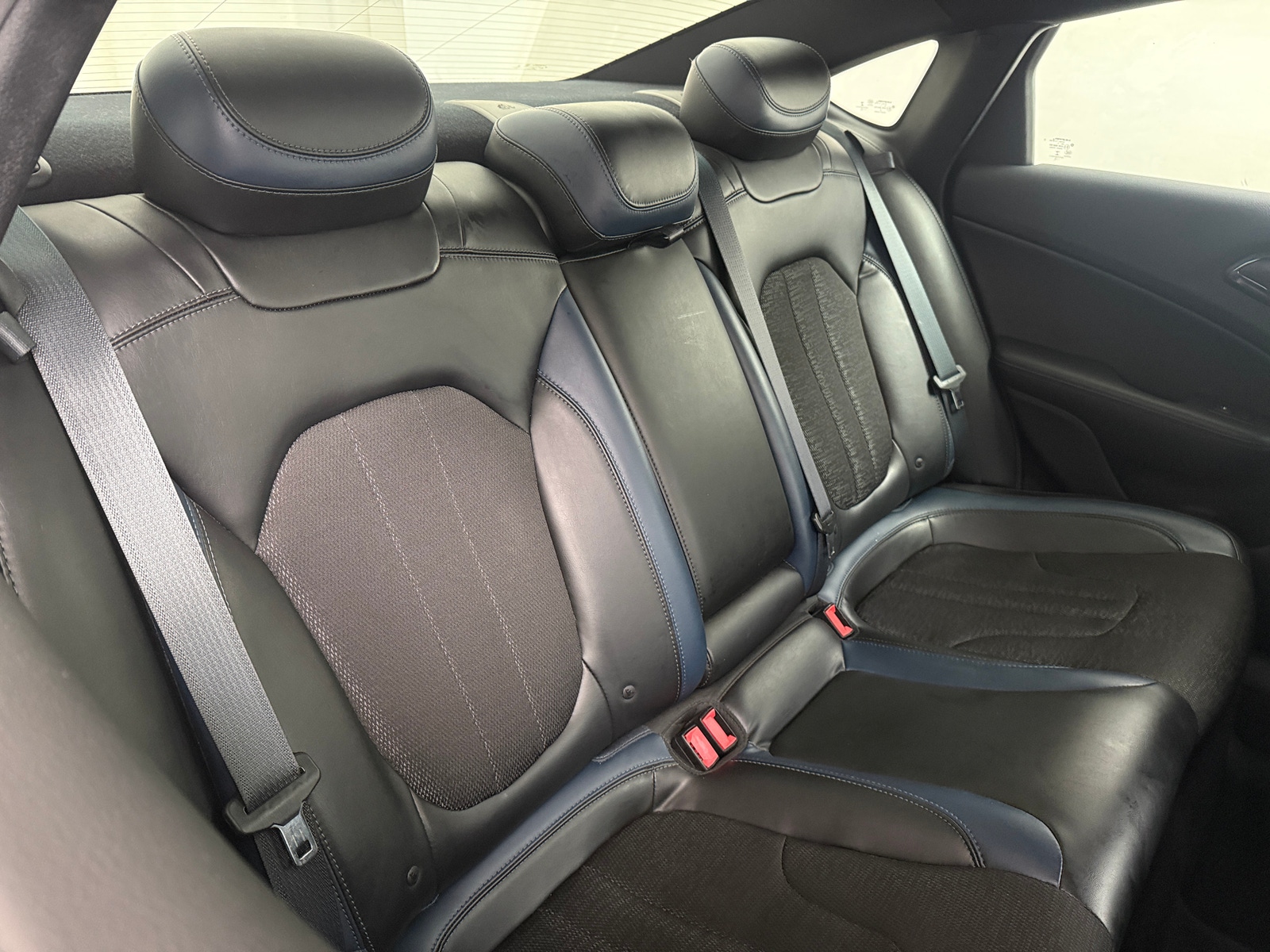 Thumbnail: 2016 Chrysler 200 - 6