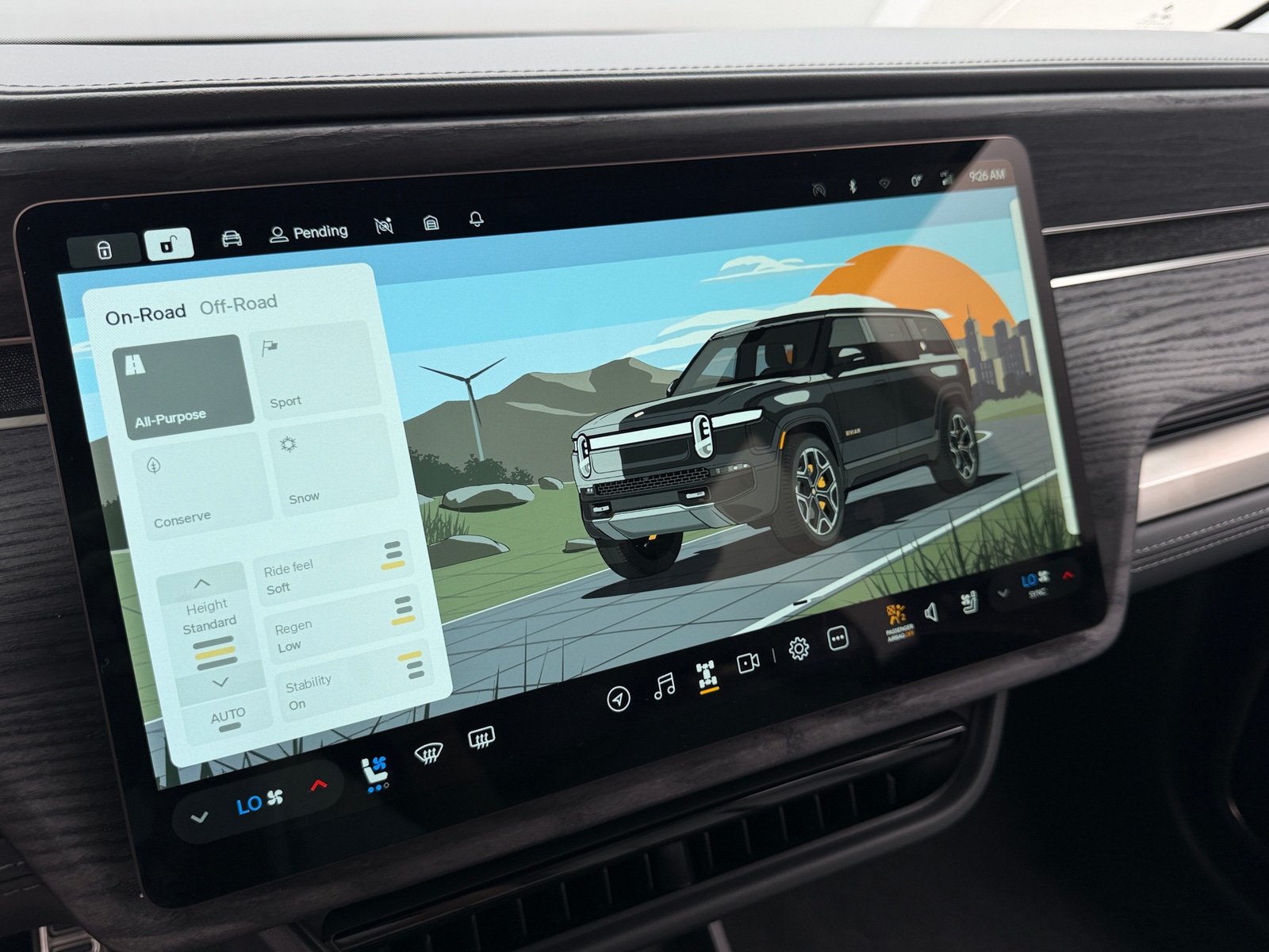 Thumbnail: 2023 Rivian R1S - 3