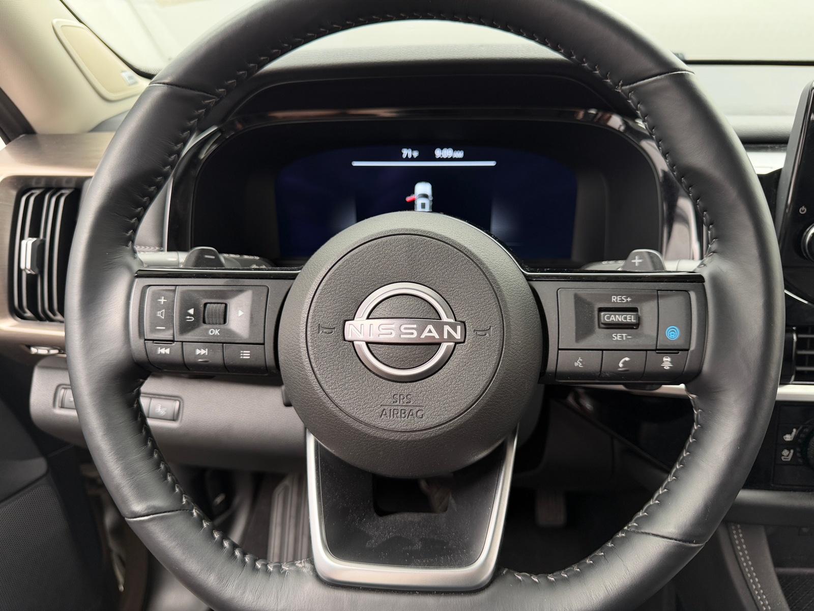Thumbnail: 2025 Nissan Pathfinder - 4