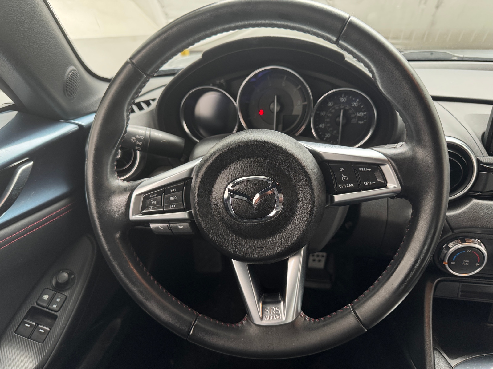 Thumbnail: 2016 Mazda MX-5 Miata - 4