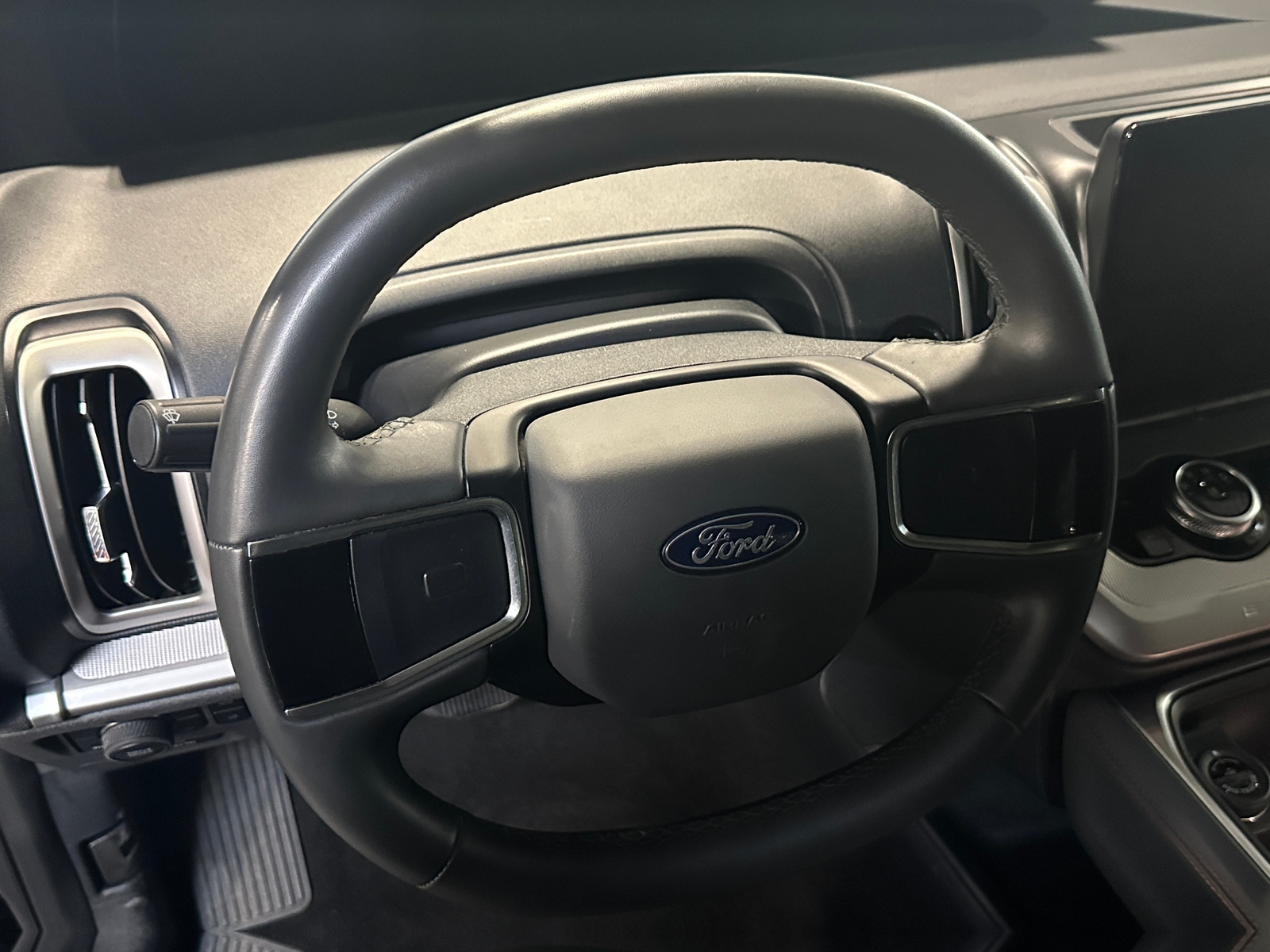Thumbnail: 2025 Ford Expedition - 5