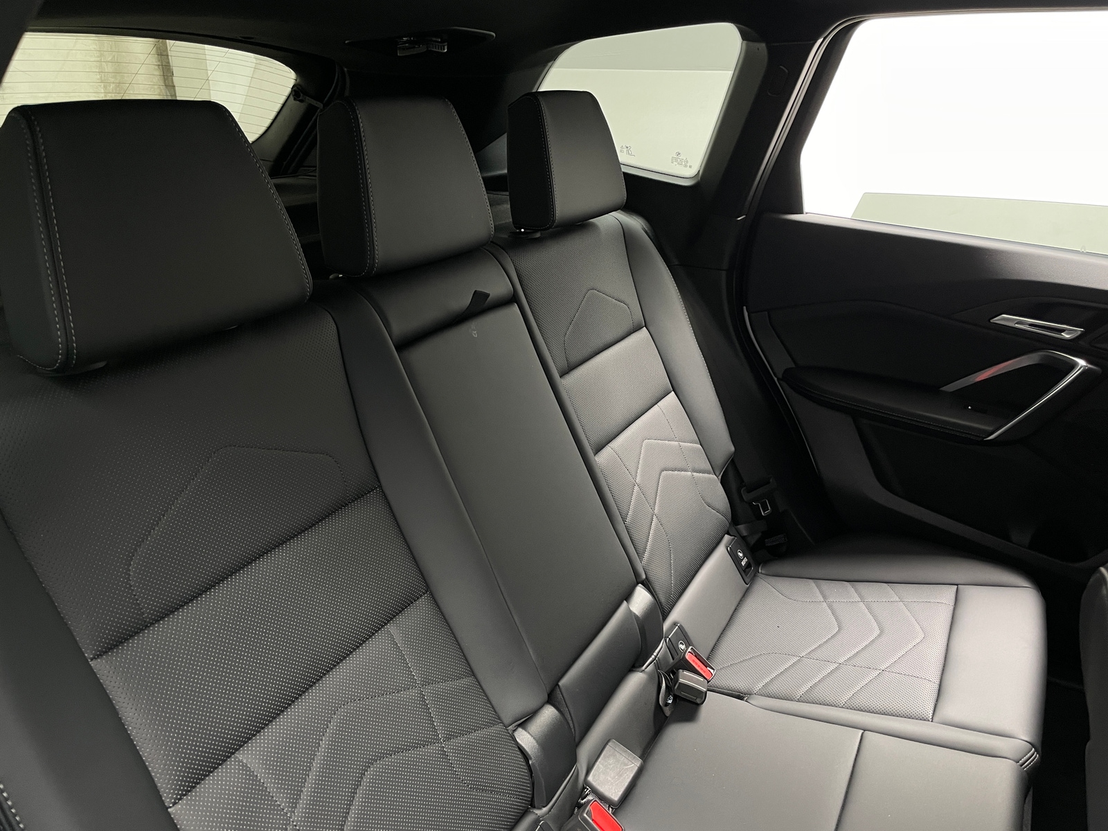 Thumbnail: 2026 BMW X1 - 5