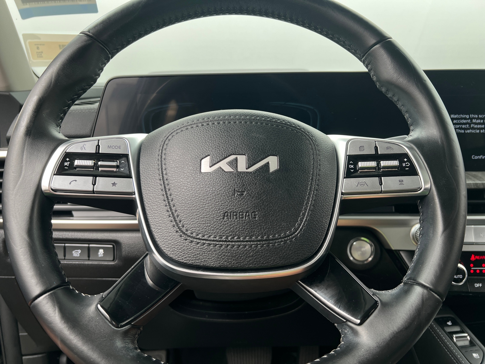 Thumbnail: 2023 Kia Telluride - 4