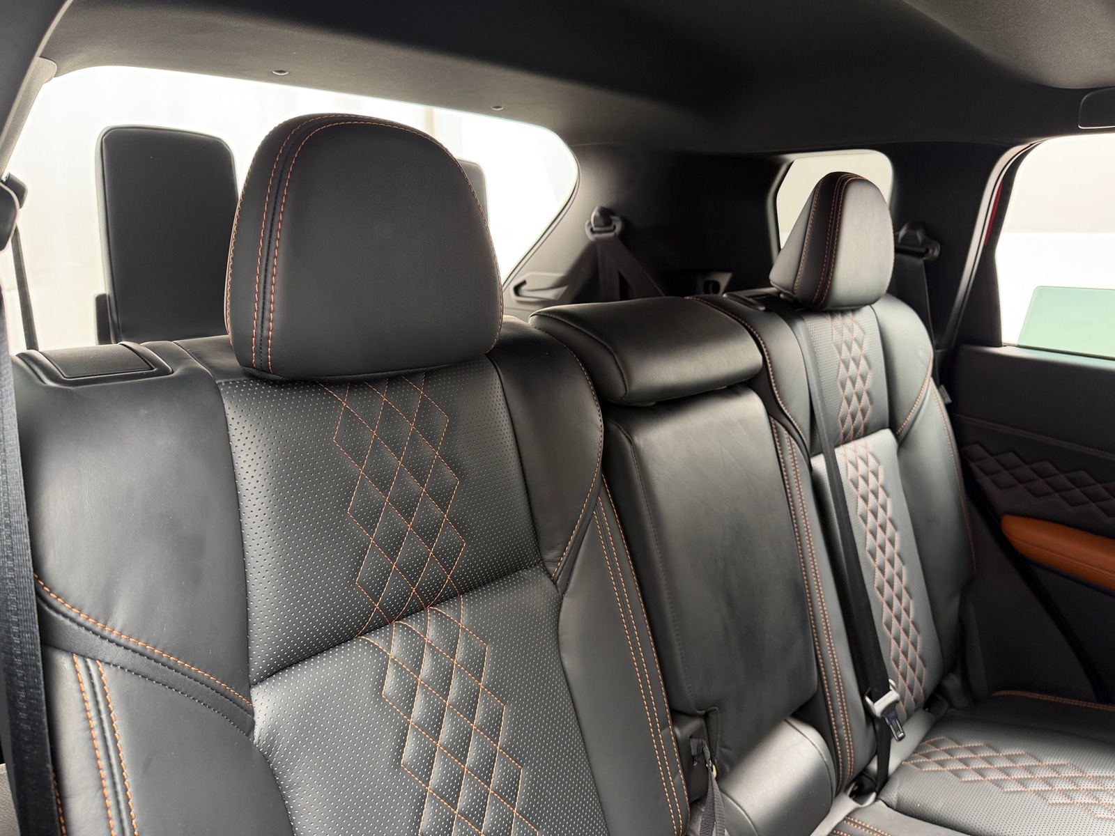 Thumbnail: 2023 Mitsubishi Outlander - 5