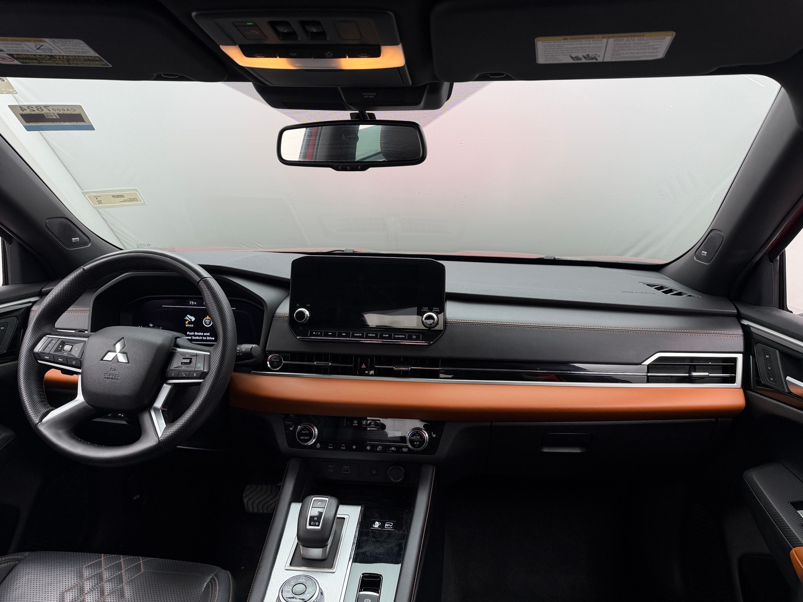 Thumbnail: 2023 Mitsubishi Outlander - 2