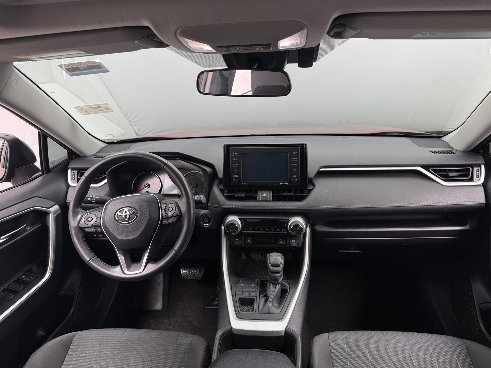 Thumbnail: 2022 Toyota RAV4 - 3