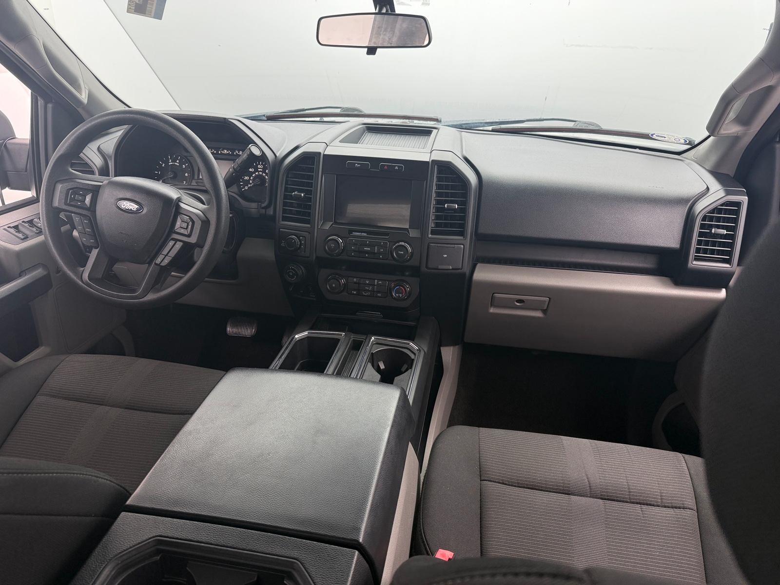 Thumbnail: 2019 Ford Econoline - 3