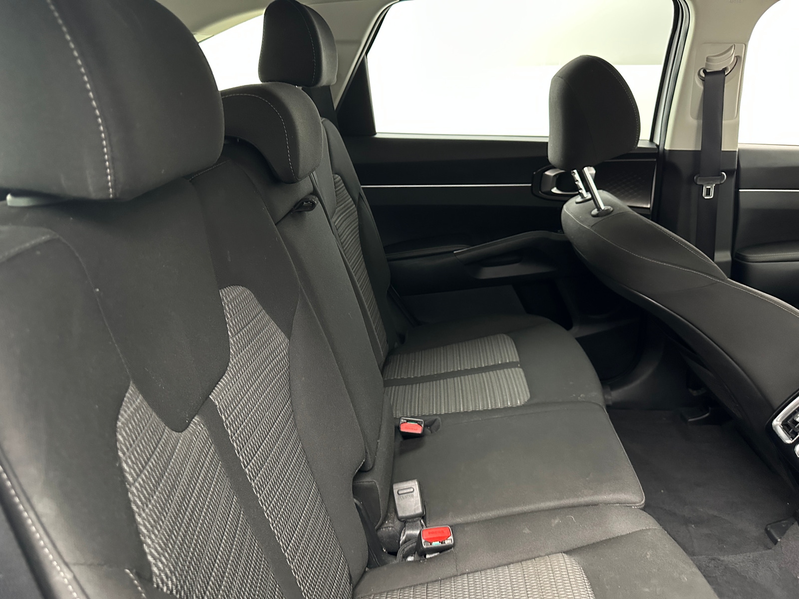 Thumbnail: 2023 Kia Sorento - 6