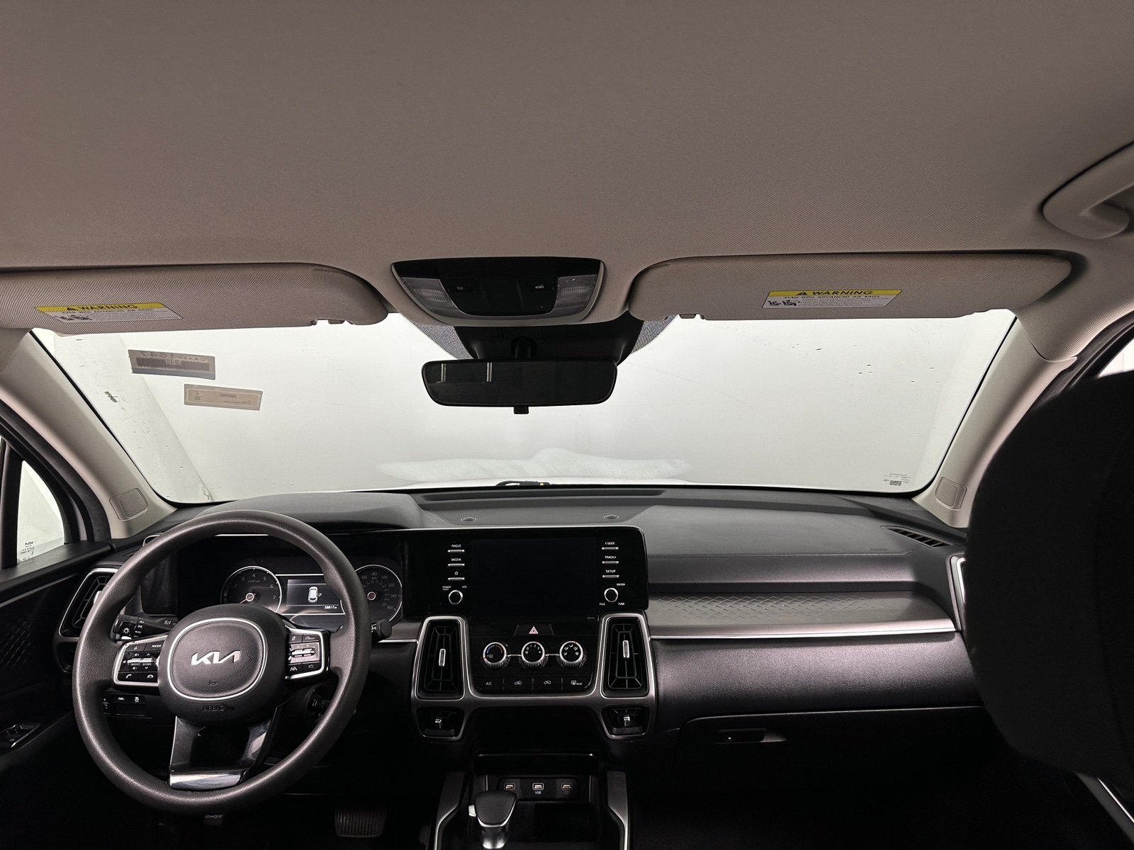 Thumbnail: 2023 Kia Sorento - 3