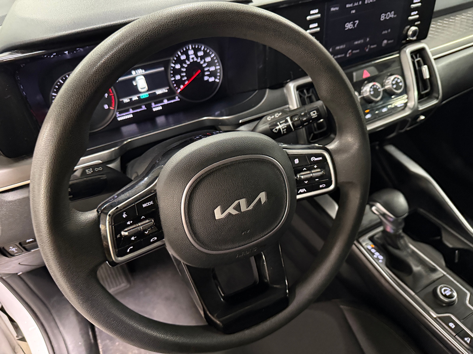Thumbnail: 2023 Kia Sorento - 5