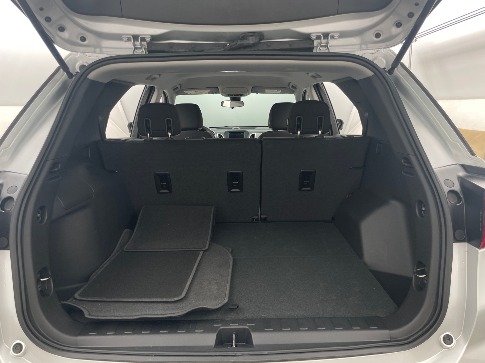 Thumbnail: 2020 Chevrolet Equinox - 7