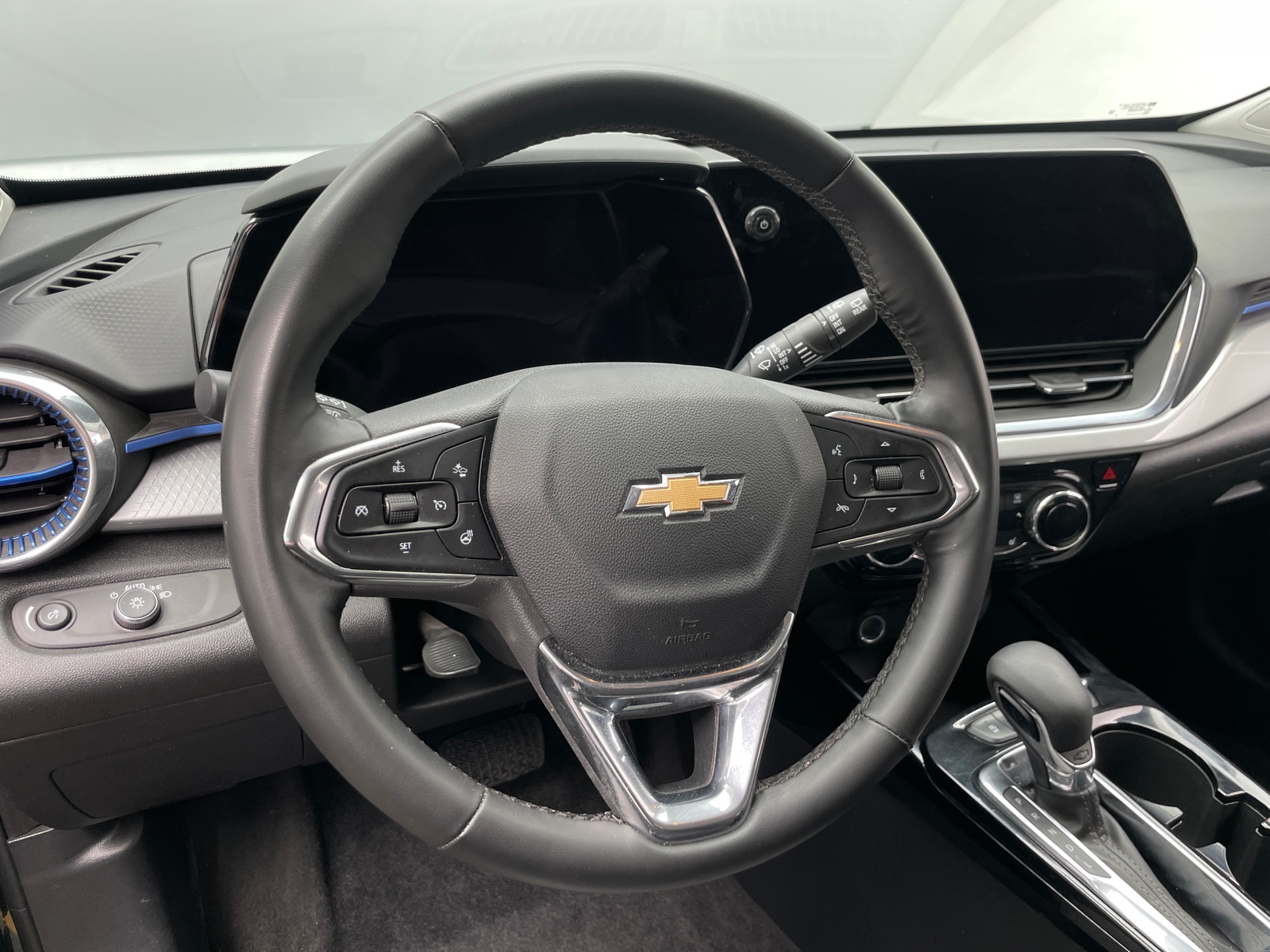 Thumbnail: 2025 Chevrolet Trax - 5