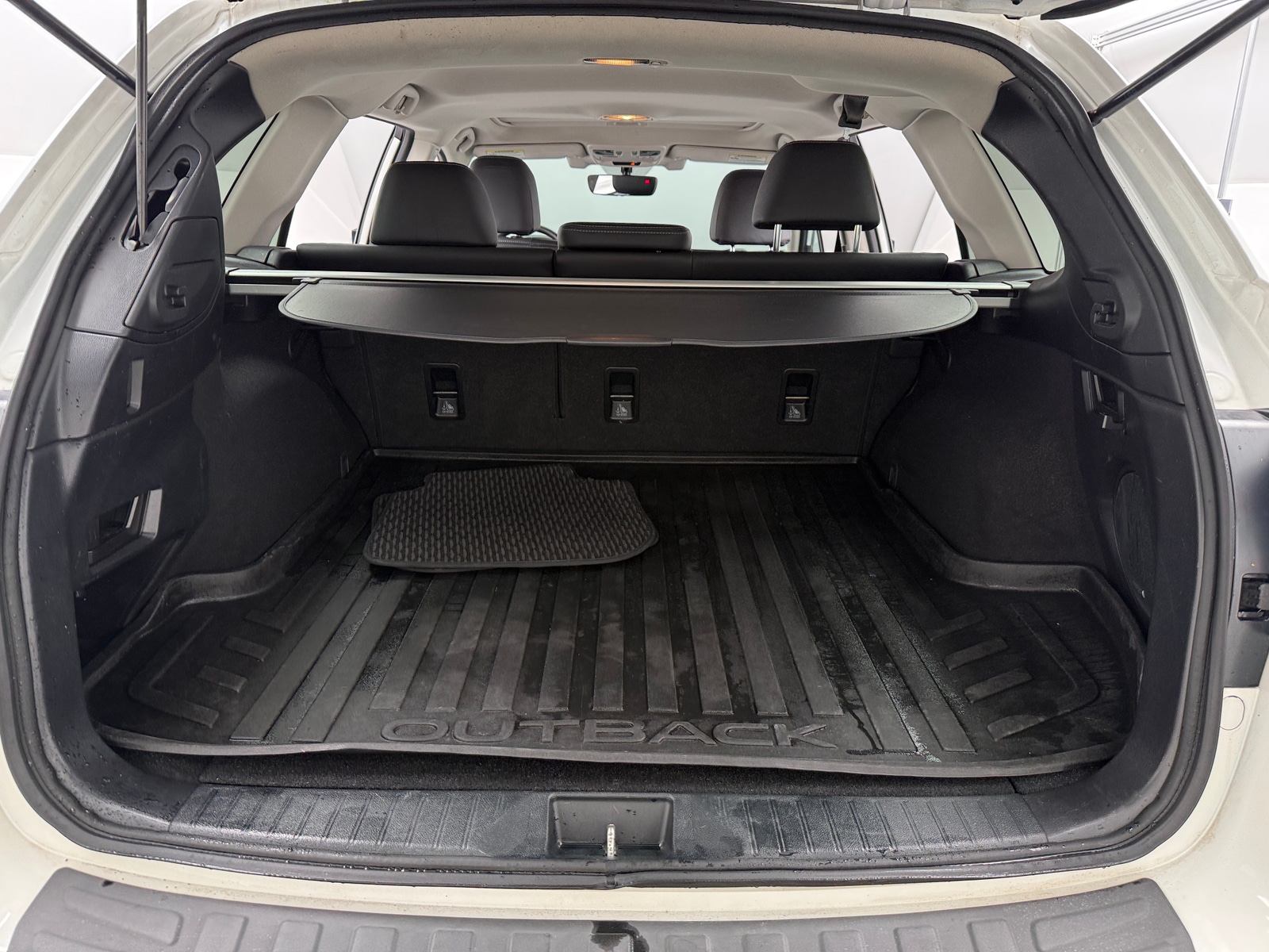 Thumbnail: 2017 Subaru Outback - 6
