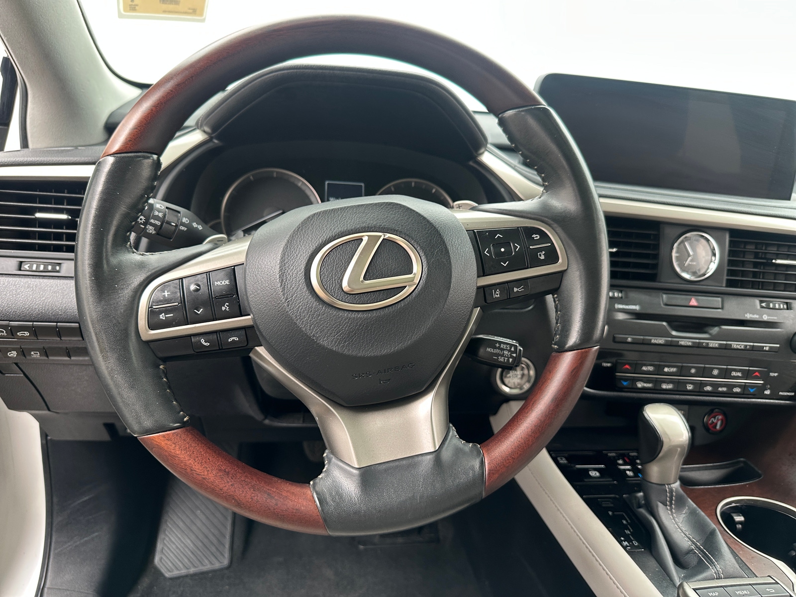 Thumbnail: 2022 Lexus RX - 4