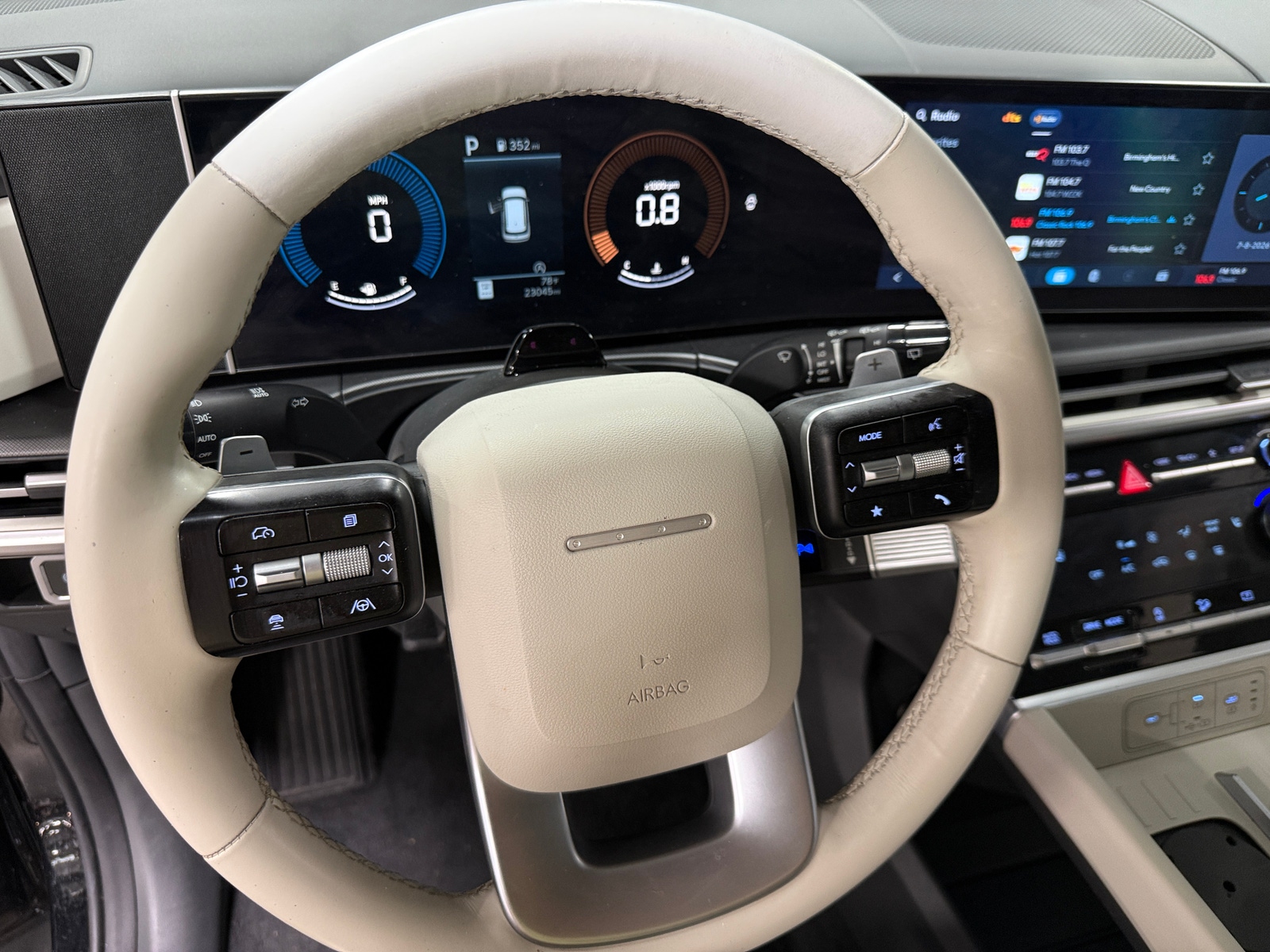 Thumbnail: 2024 Hyundai Santa Fe - 4