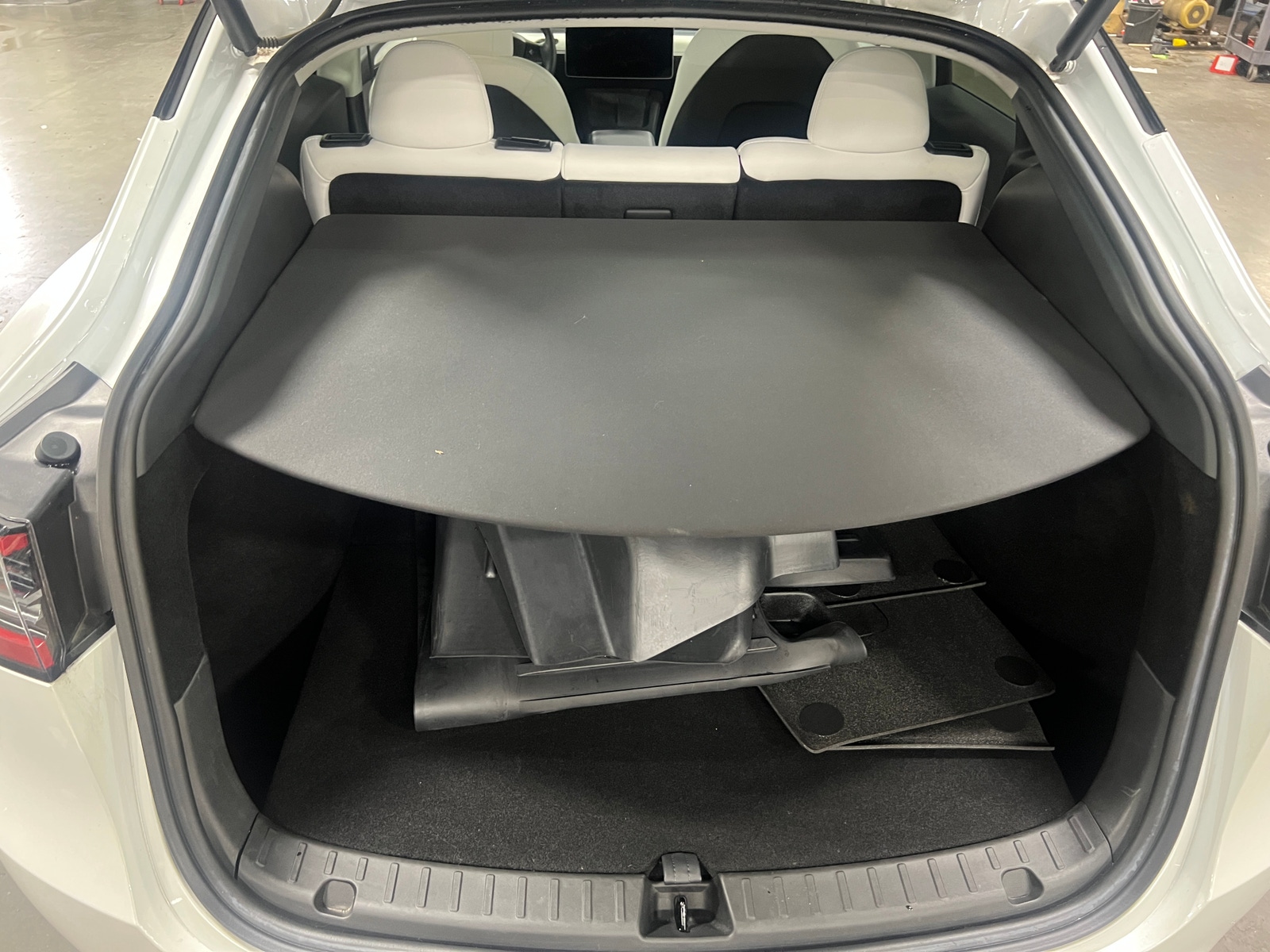 Thumbnail: 2023 Tesla Model Y - 6