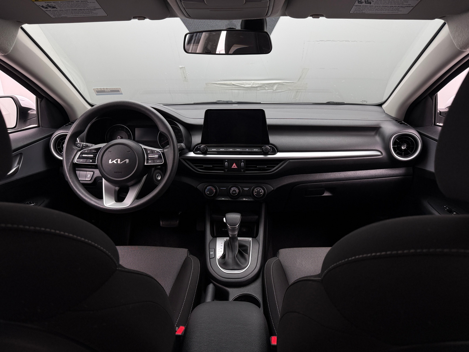 Thumbnail: 2024 Kia Forte - 3