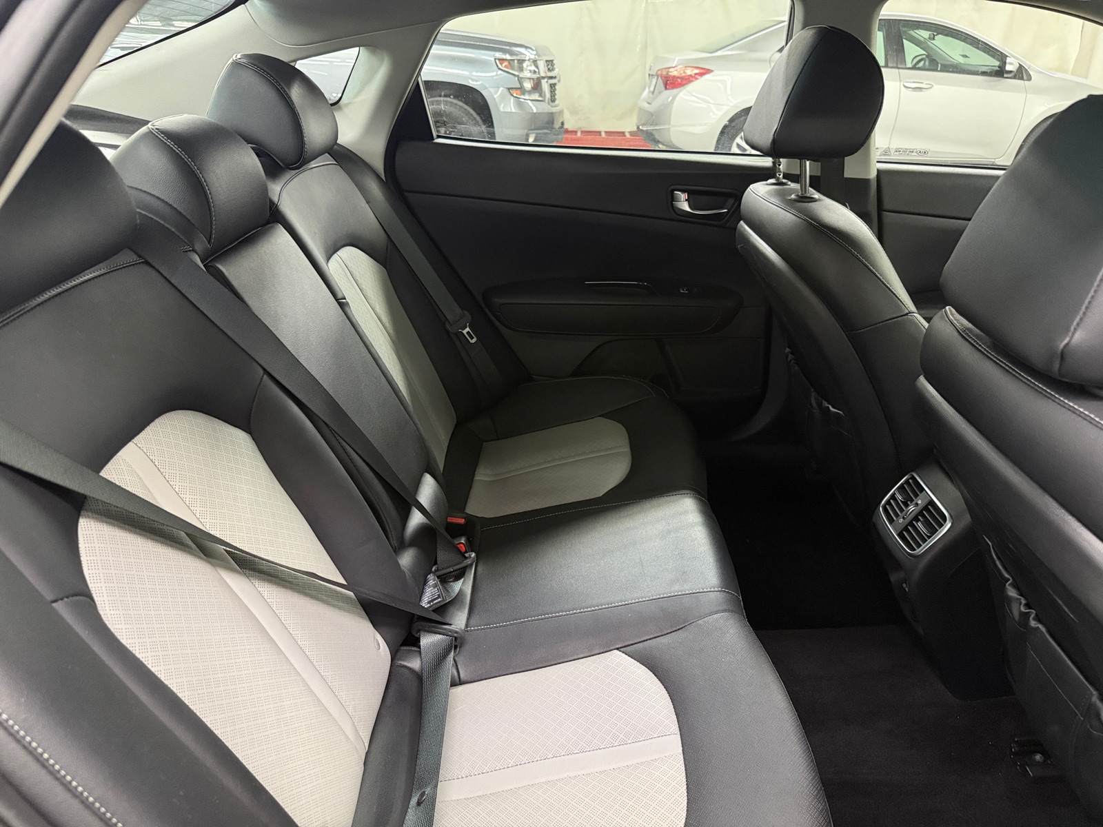 Thumbnail: 2019 Kia Optima - 5