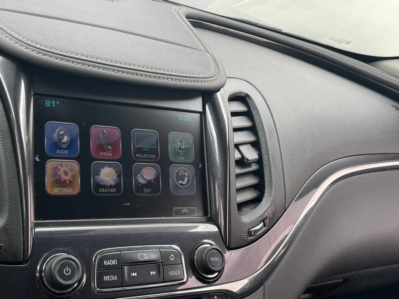 Thumbnail: 2017 Chevrolet Impala - 3