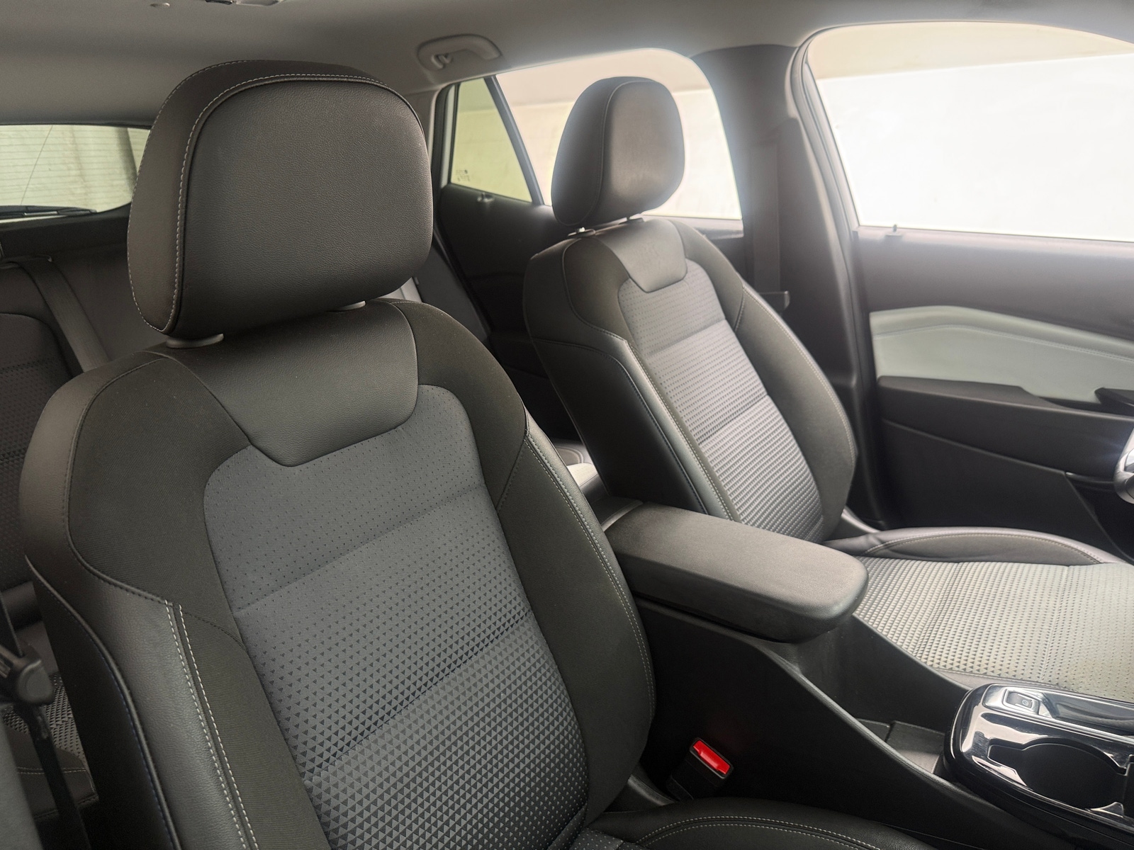 Thumbnail: 2025 Chevrolet Trax - 2