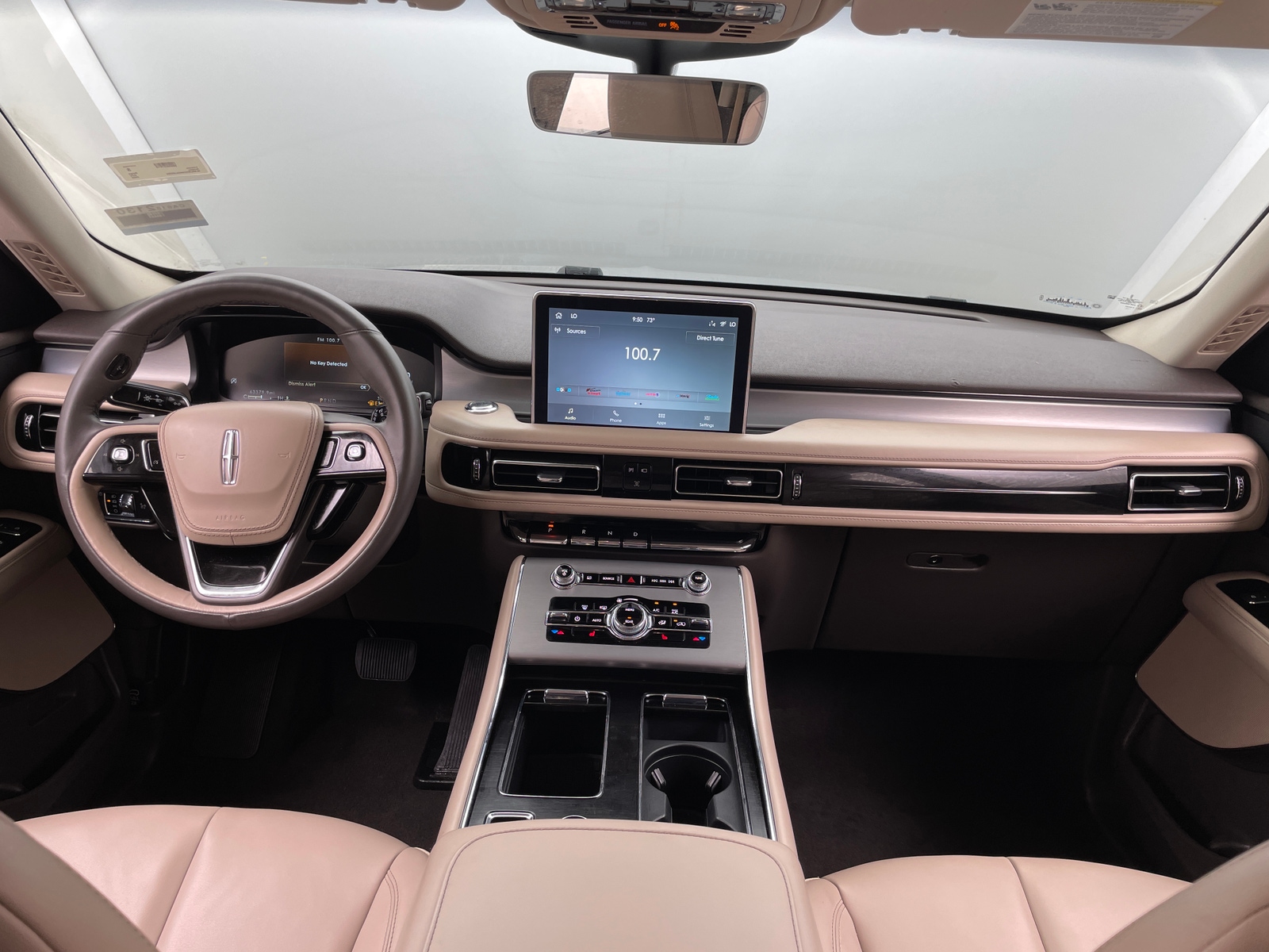 Thumbnail: 2022 Lincoln Aviator - 2