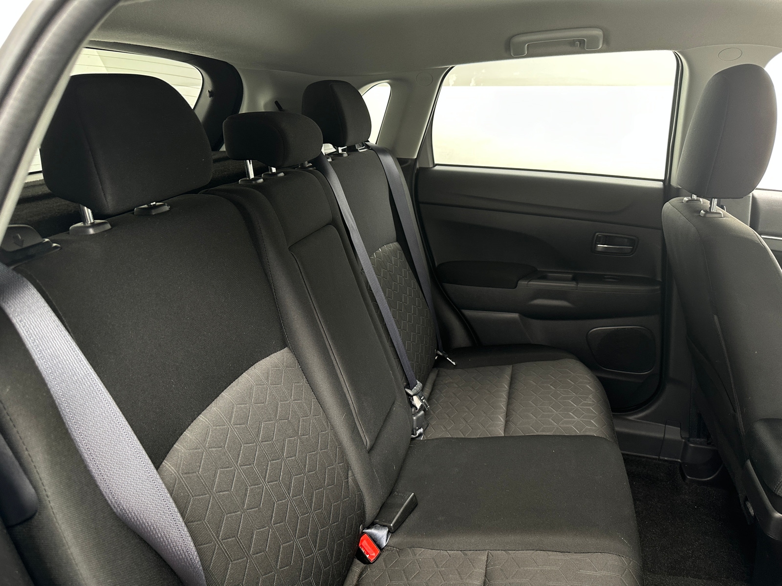 Thumbnail: 2021 Mitsubishi Outlander Sport - 6