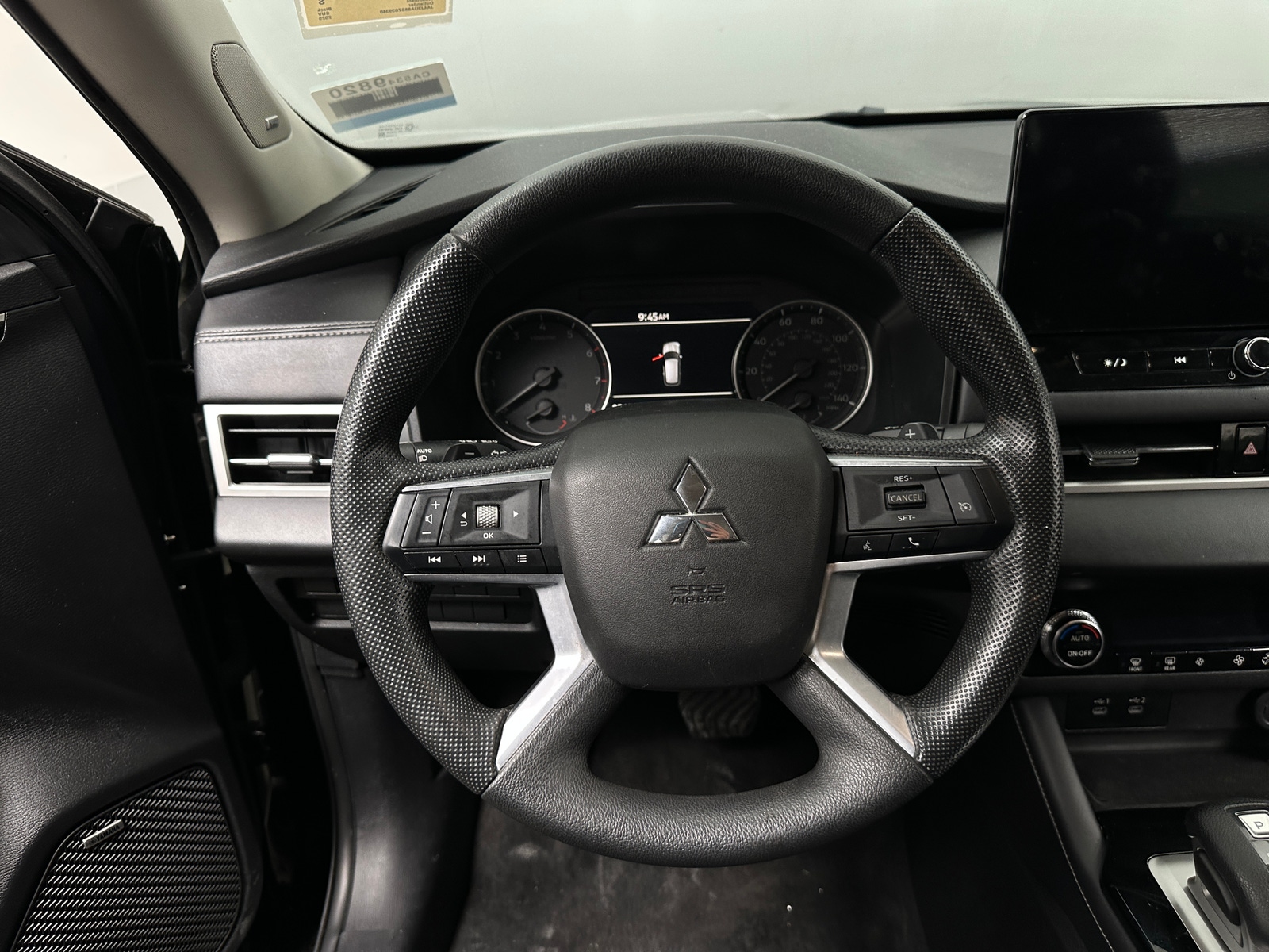 Thumbnail: 2025 Mitsubishi Outlander - 5