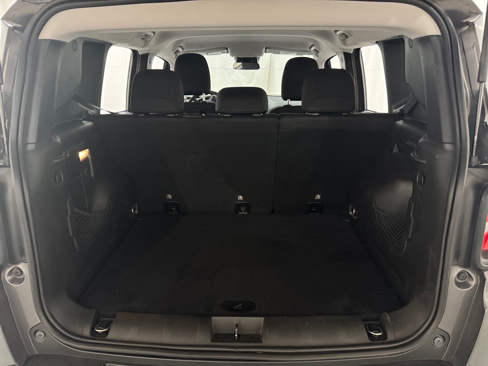 Thumbnail: 2018 Jeep Renegade - 7