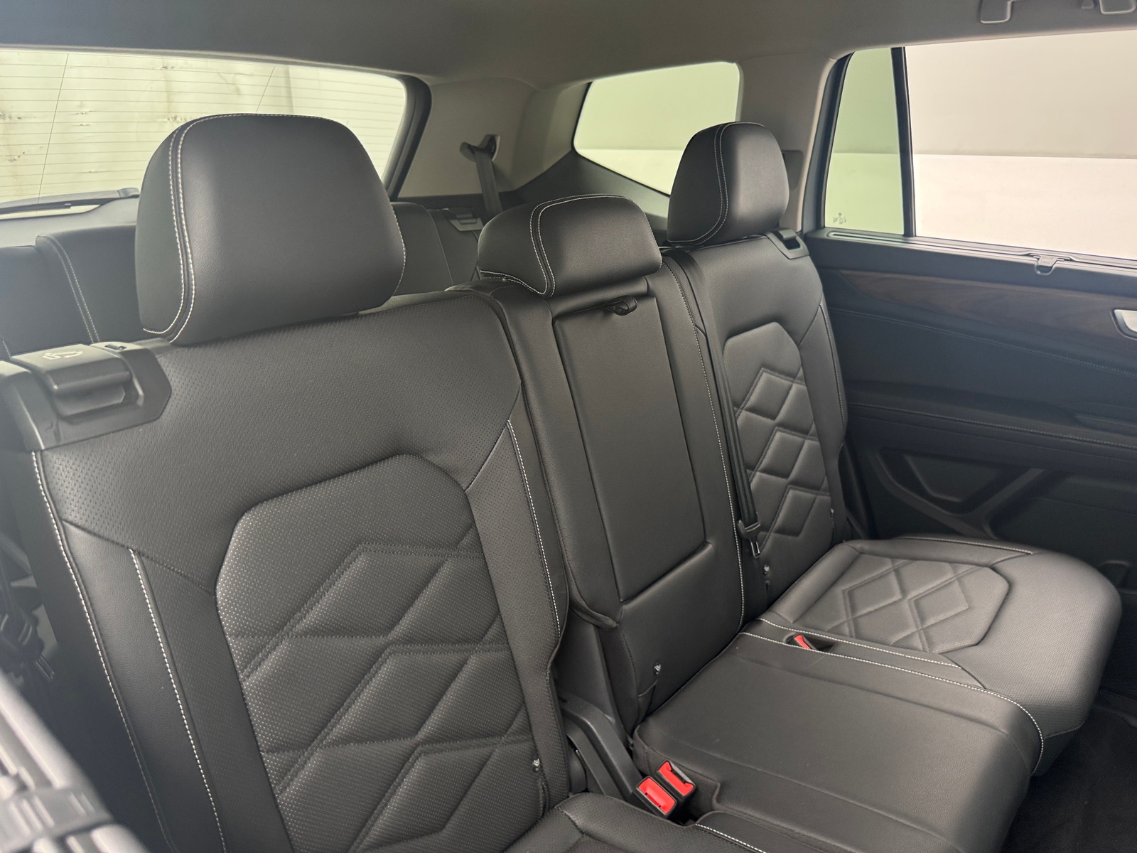 Thumbnail: 2026 Volkswagen Atlas - 6