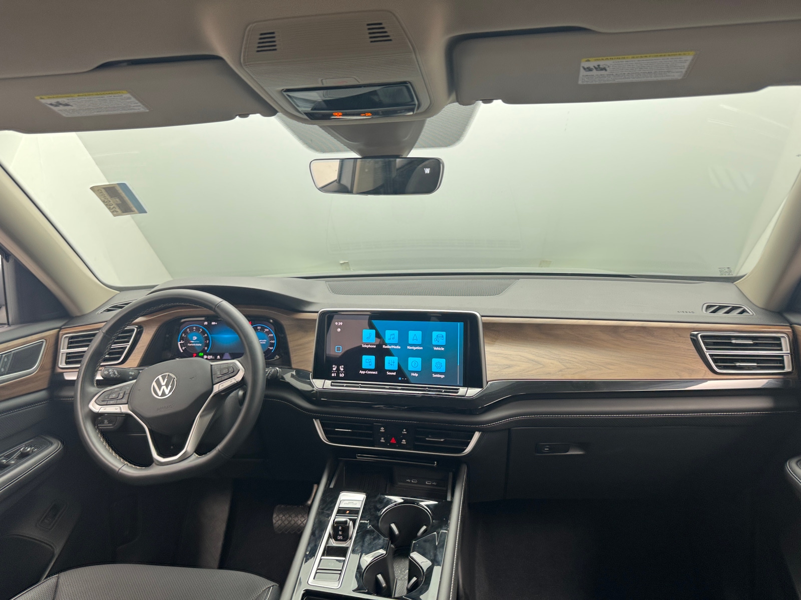 Thumbnail: 2026 Volkswagen Atlas - 3