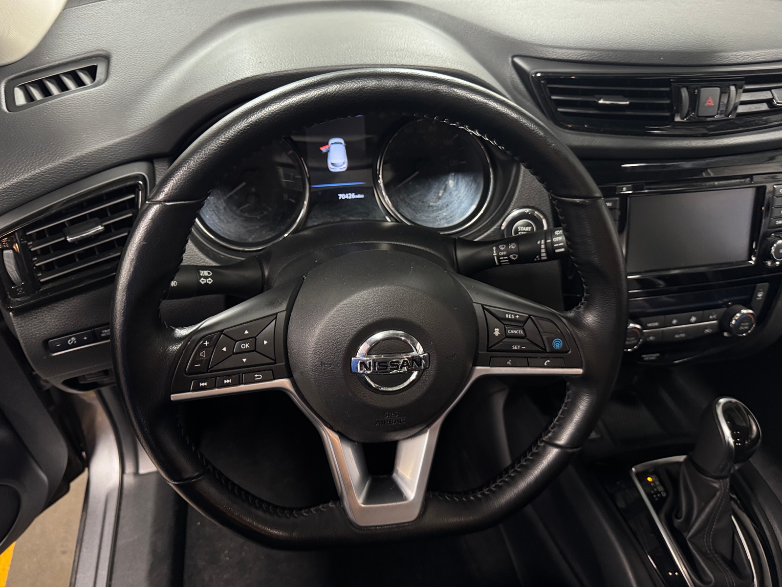 Thumbnail: 2022 Nissan Rogue Sport - 4
