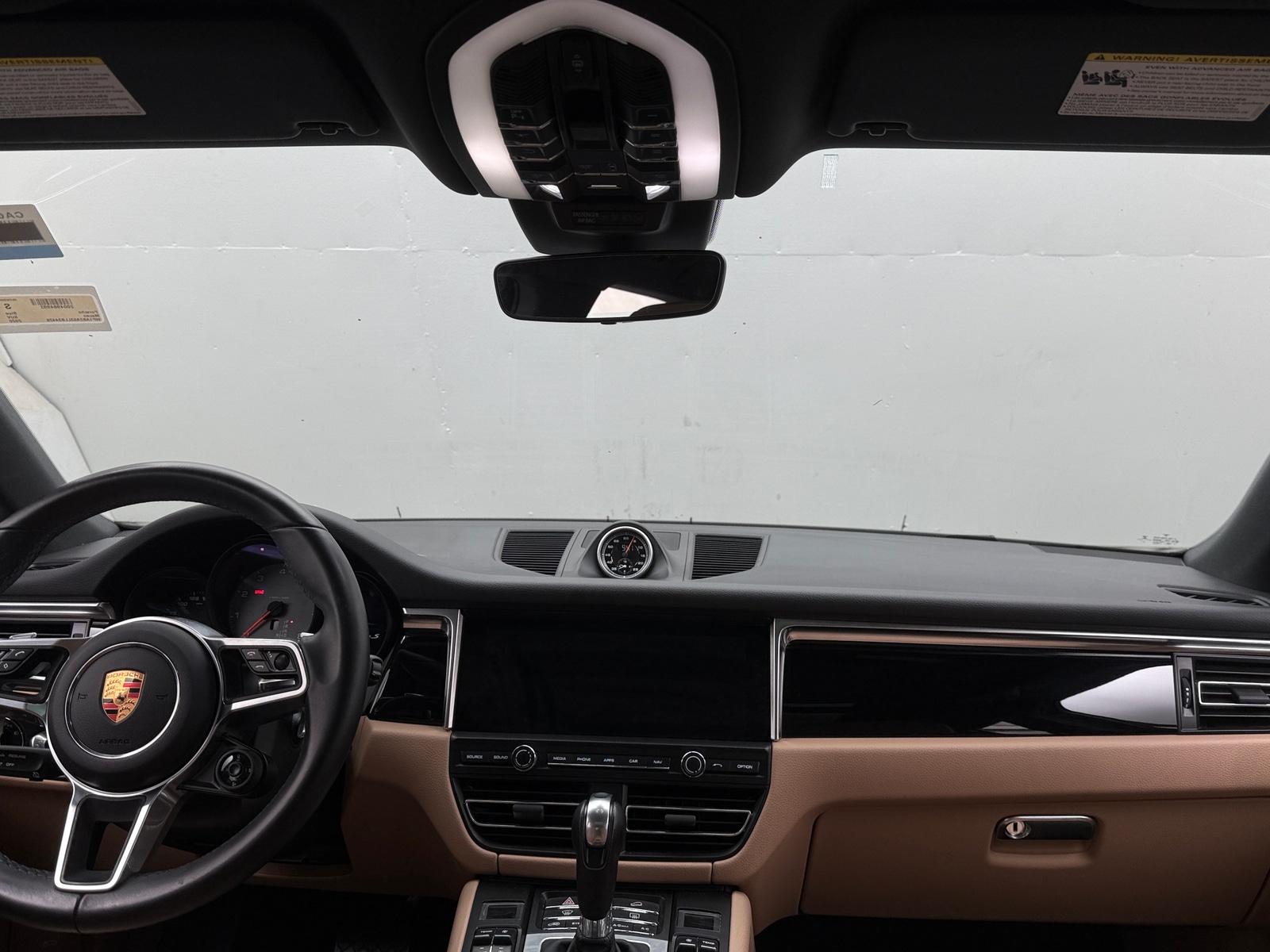 Thumbnail: 2020 Porsche Macan - 2