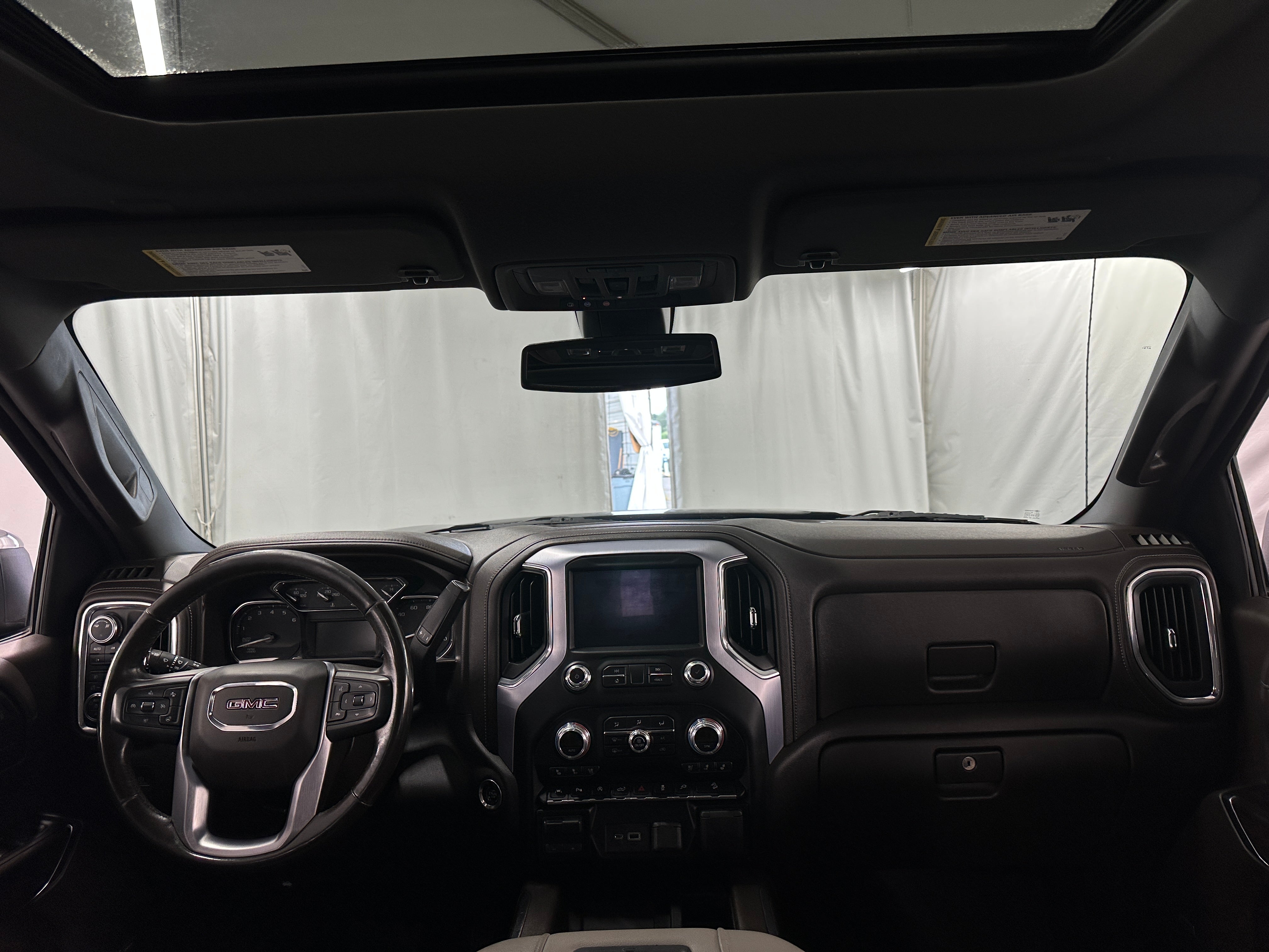 2019 GMC Sierra 1500 SLT - Photo 8