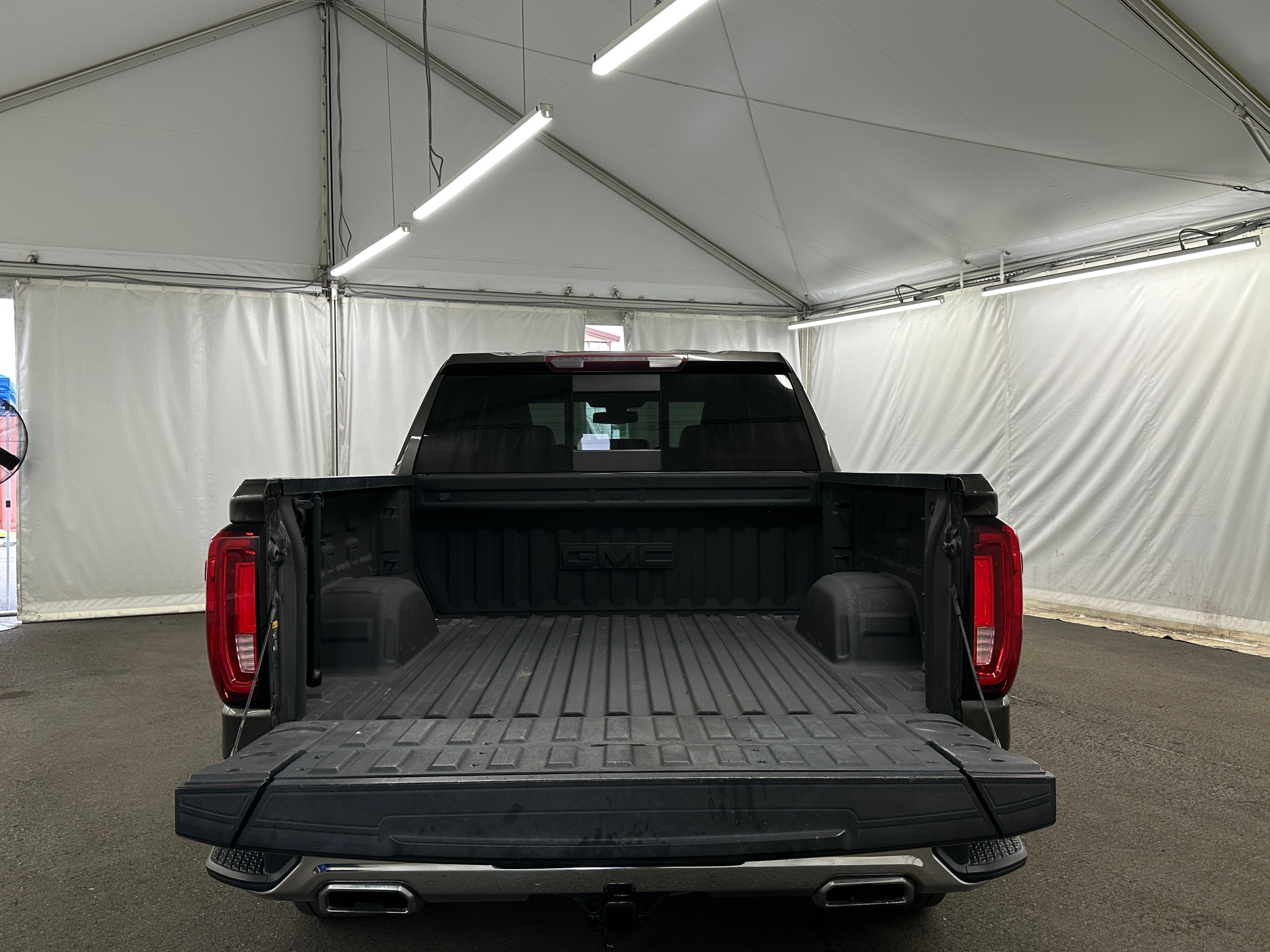 2019 GMC Sierra 1500 SLT - Photo 3