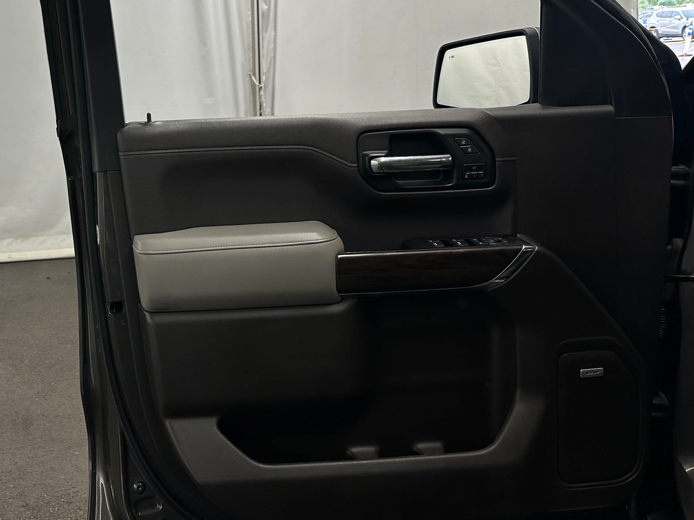 2019 GMC Sierra 1500 SLT - Photo 11