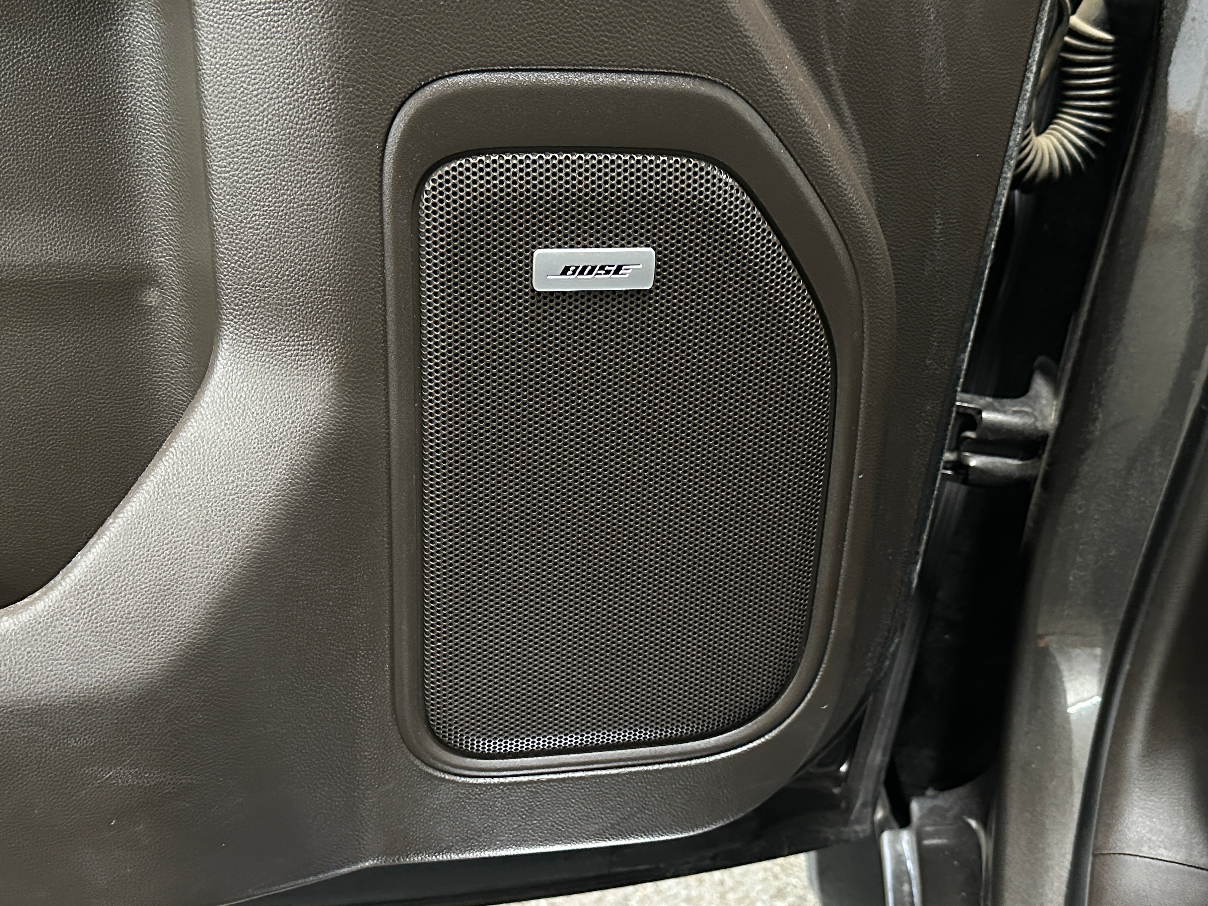 2019 GMC Sierra 1500 SLT - Photo 14