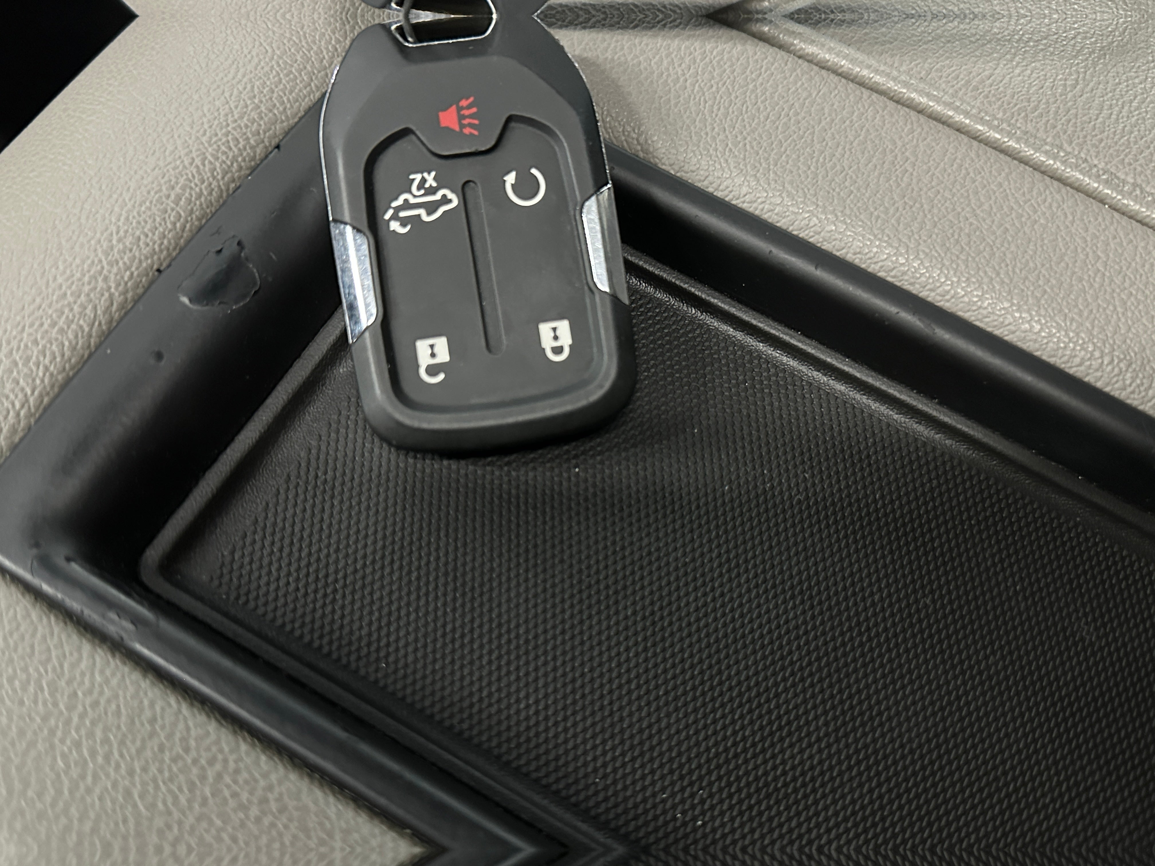 2019 GMC Sierra 1500 SLT - Photo 19