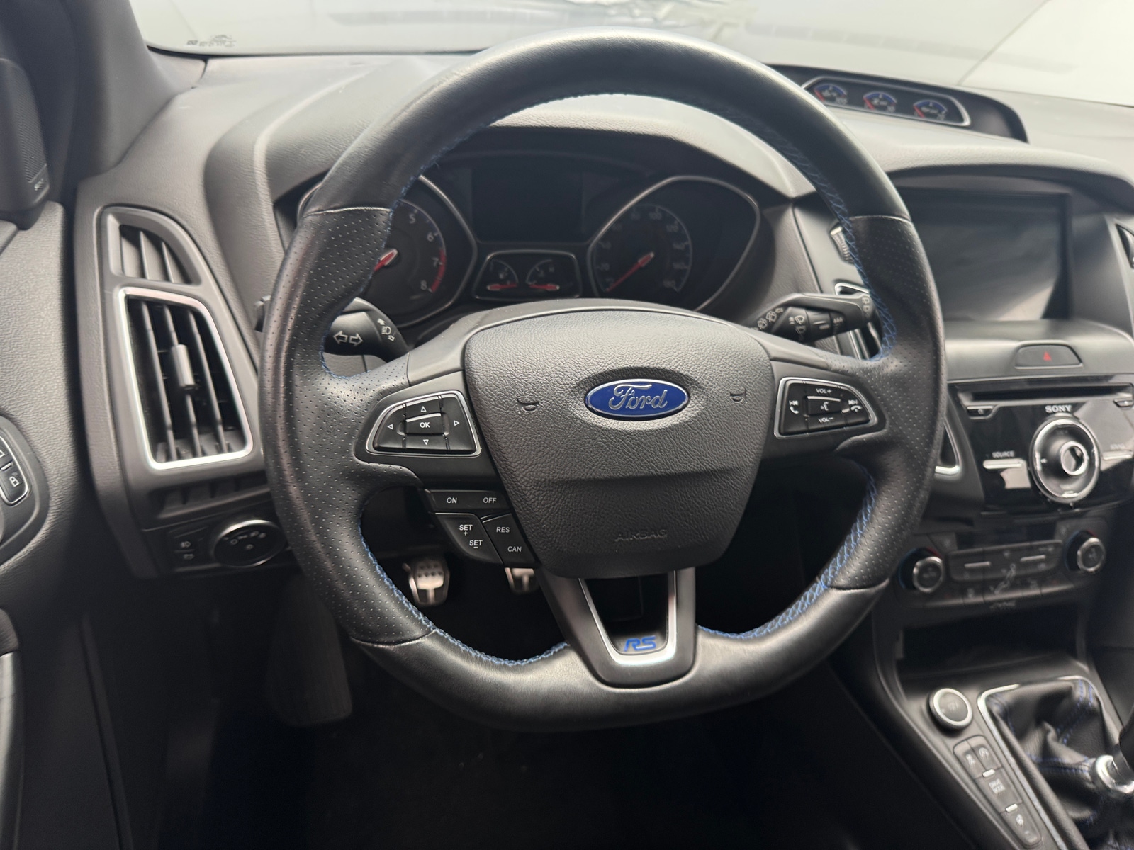 Thumbnail: 2017 Ford Focus - 4