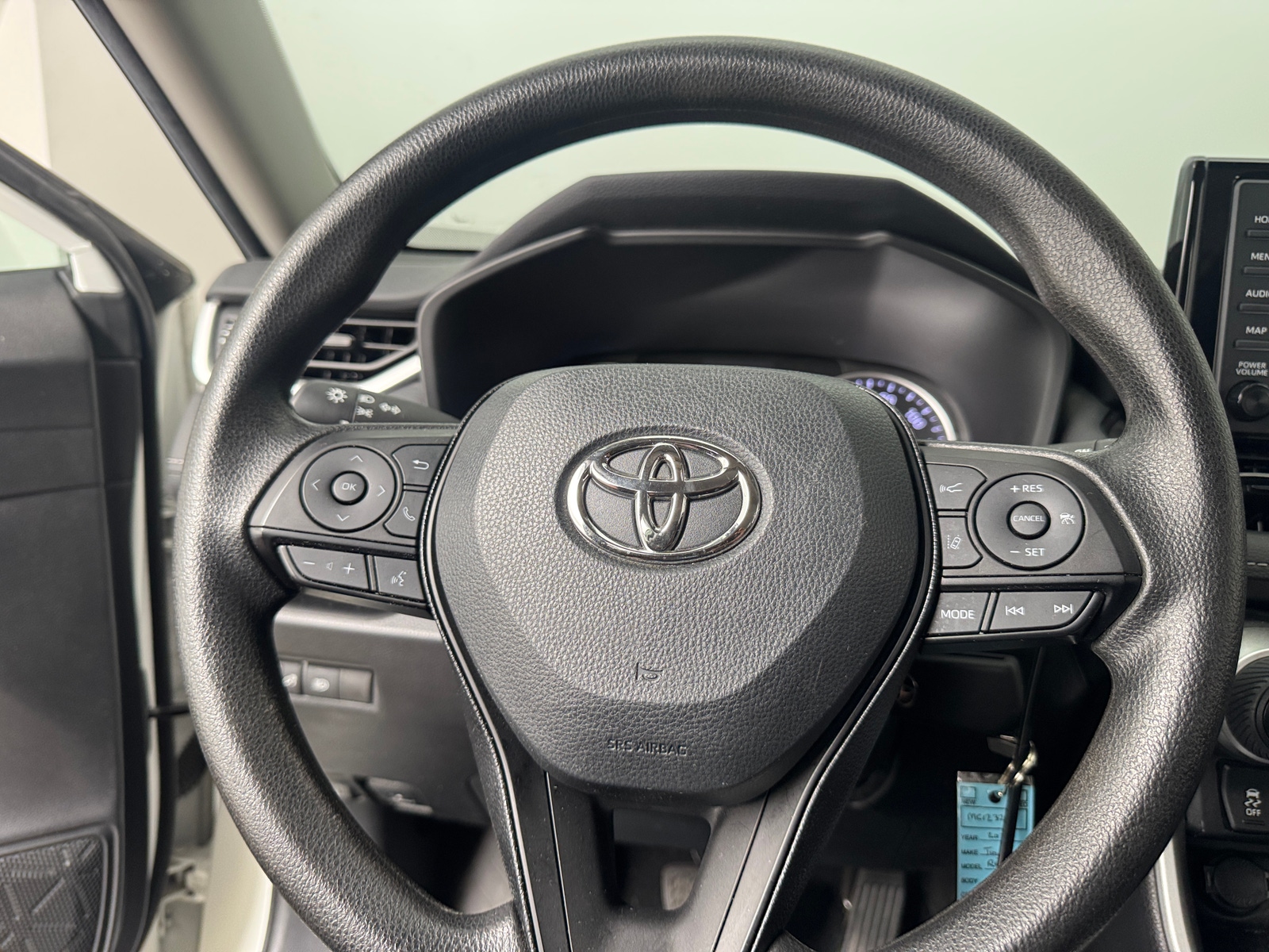 Thumbnail: 2021 Toyota RAV4 - 5