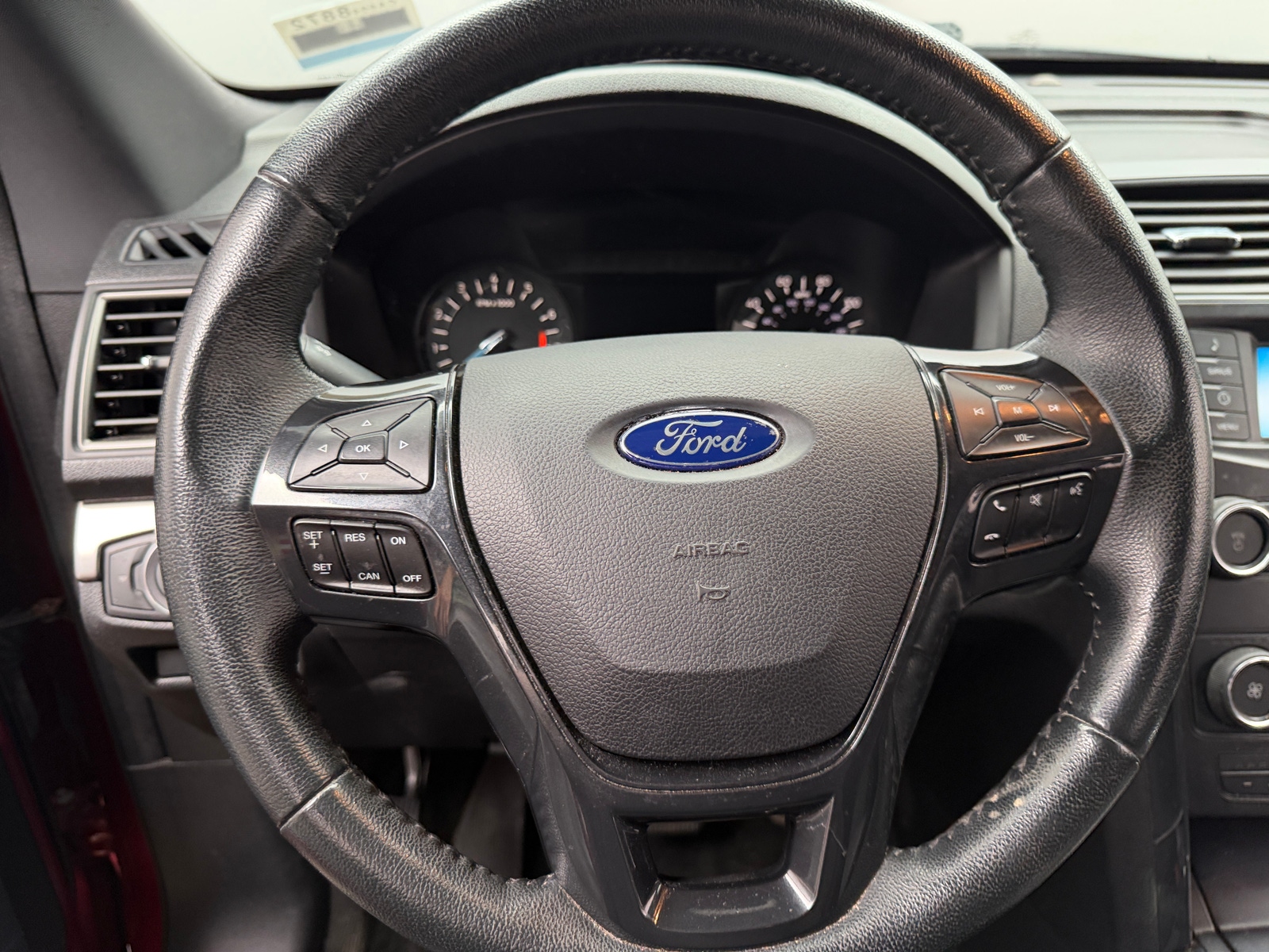 Thumbnail: 2018 Ford Explorer - 5